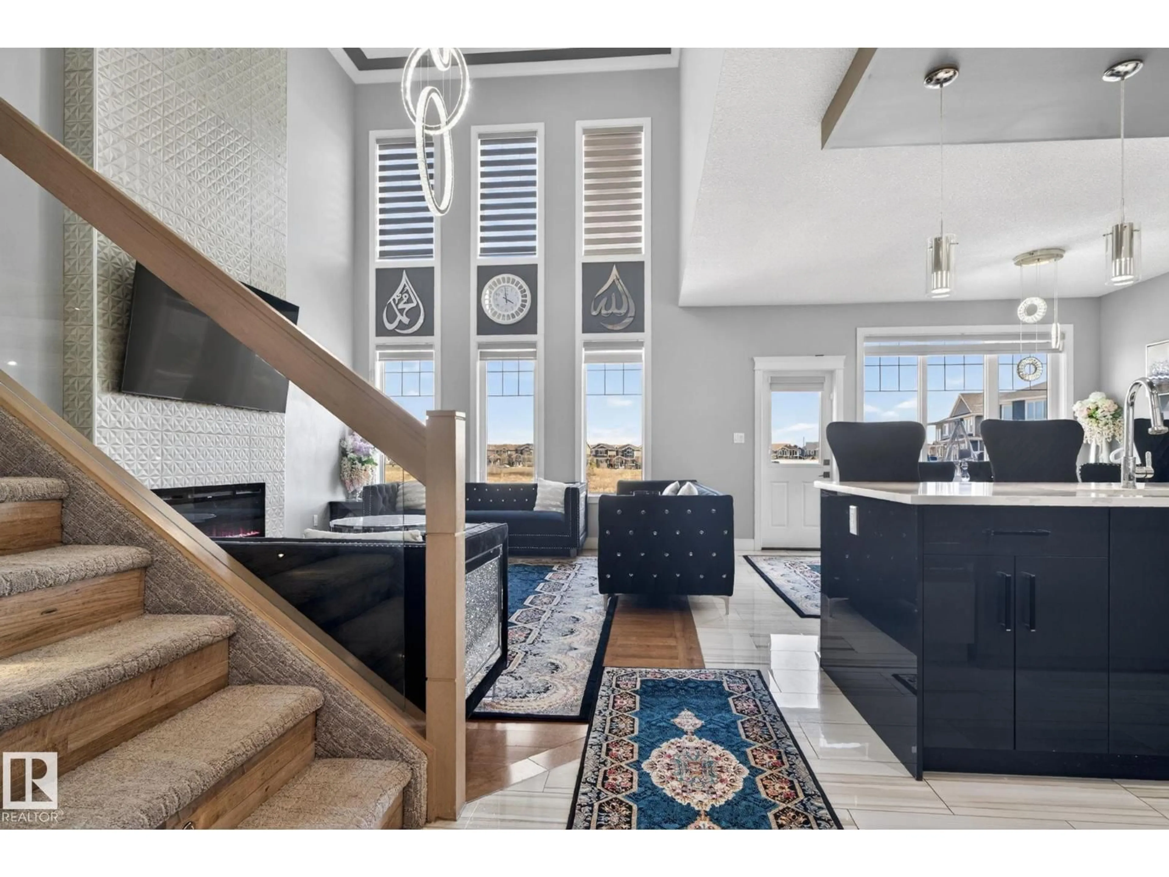 Open concept kitchen, ceramic/tile floor for 872 EBBERS CR, Edmonton Alberta T5Y3V1