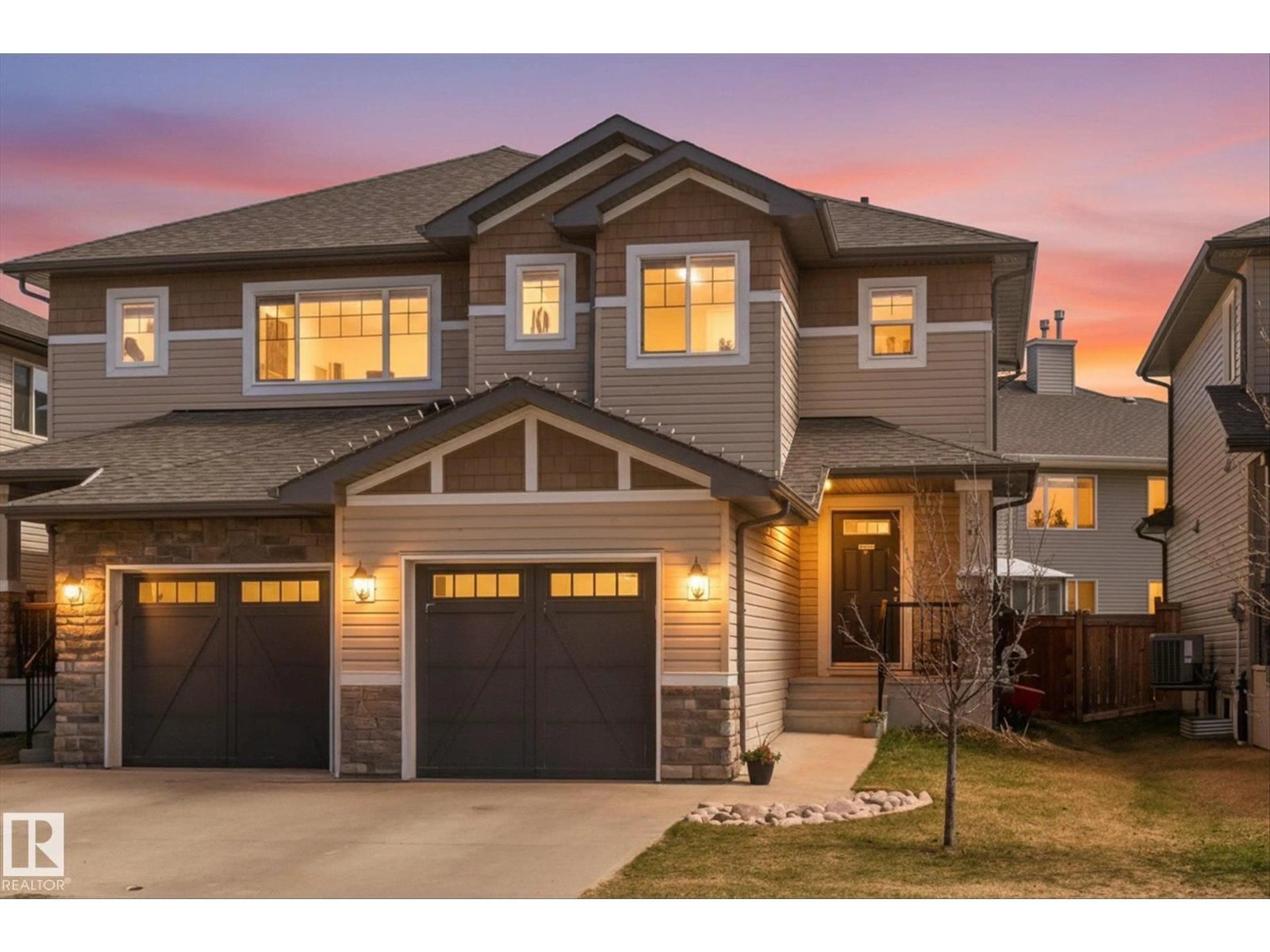 Home with vinyl exterior material, street for 18 HALLADAY BV, Spruce Grove Alberta T7X0P5
