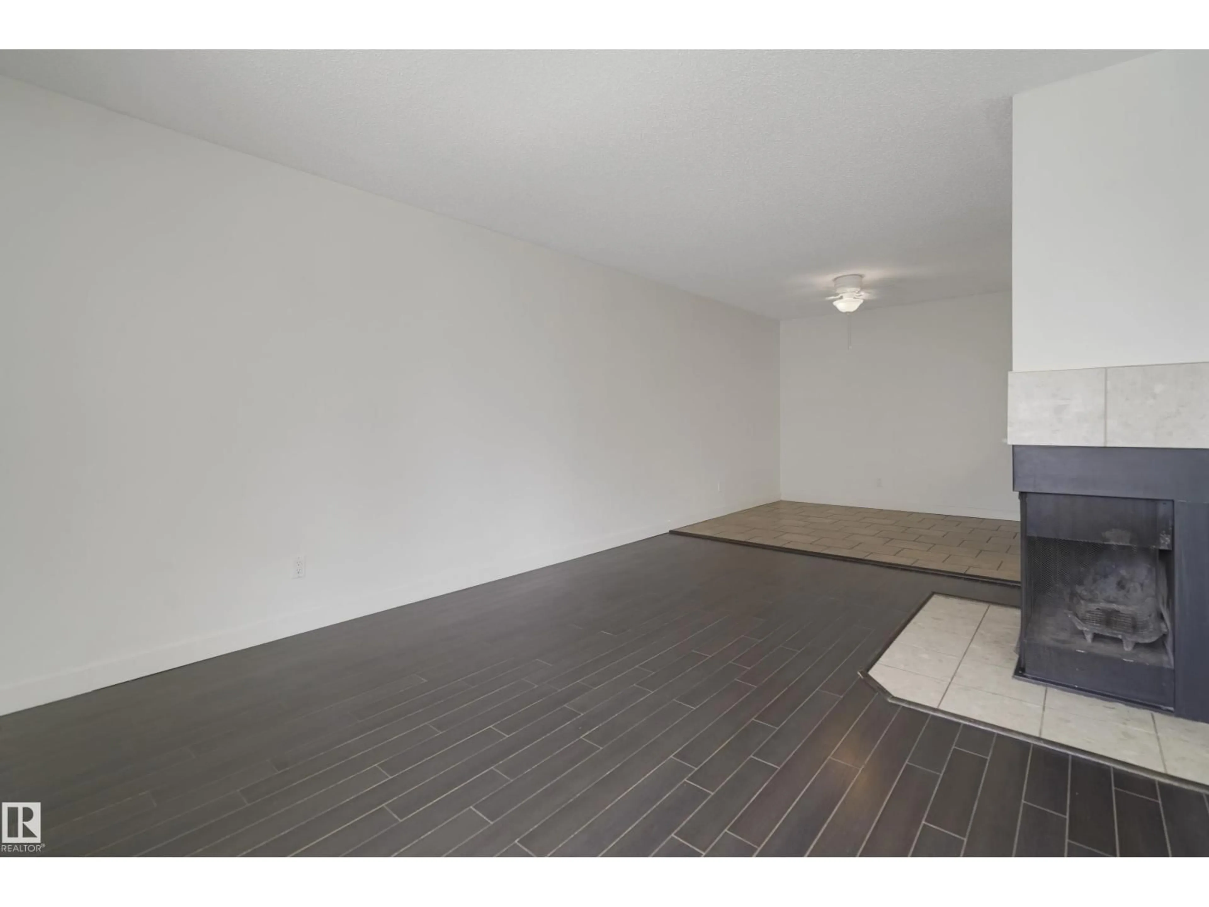 A pic of a room for #54 - 2204 118 ST, Edmonton Alberta T6J5K2