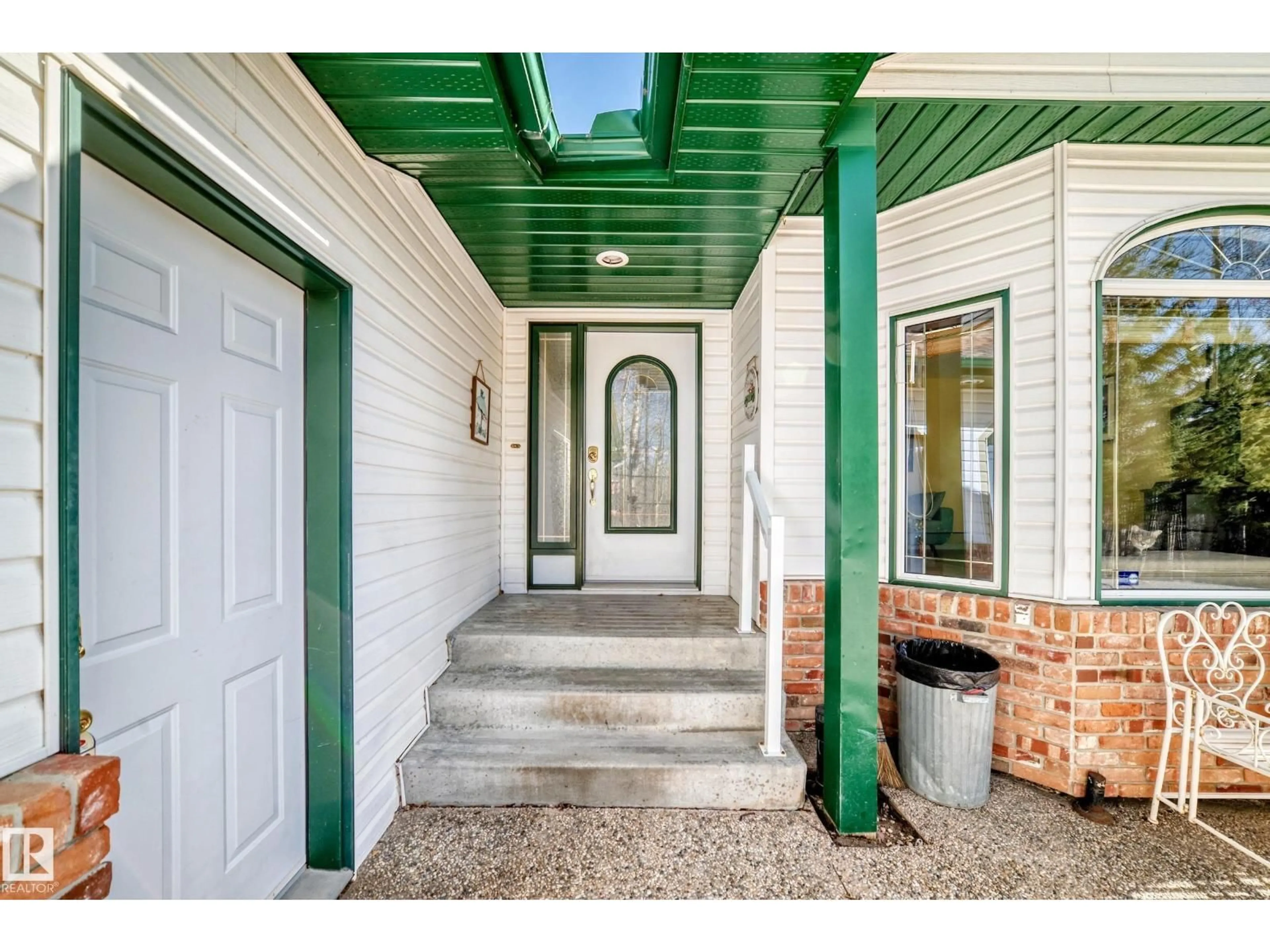 Indoor entryway for #7 - 52245 RGE ROAD 225, Rural Strathcona County Alberta T8C1C7