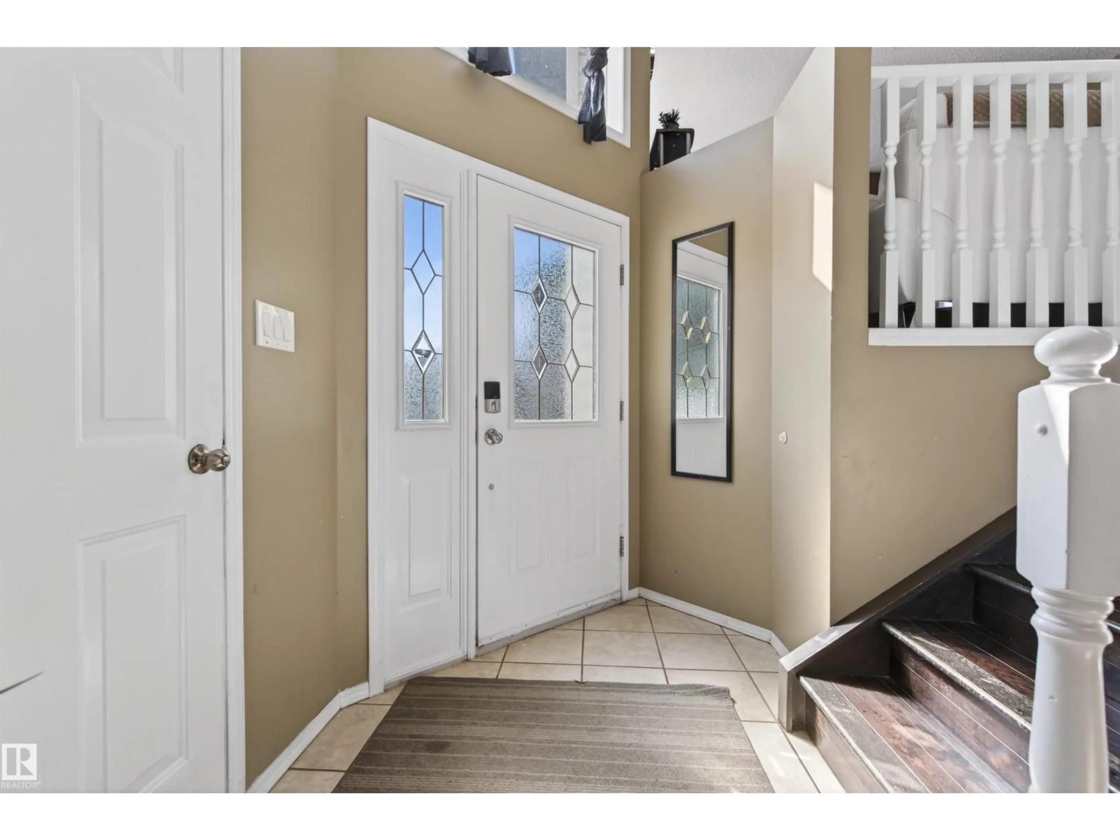 Indoor entryway for 6006 53 AV, Cold Lake Alberta T9M1V5