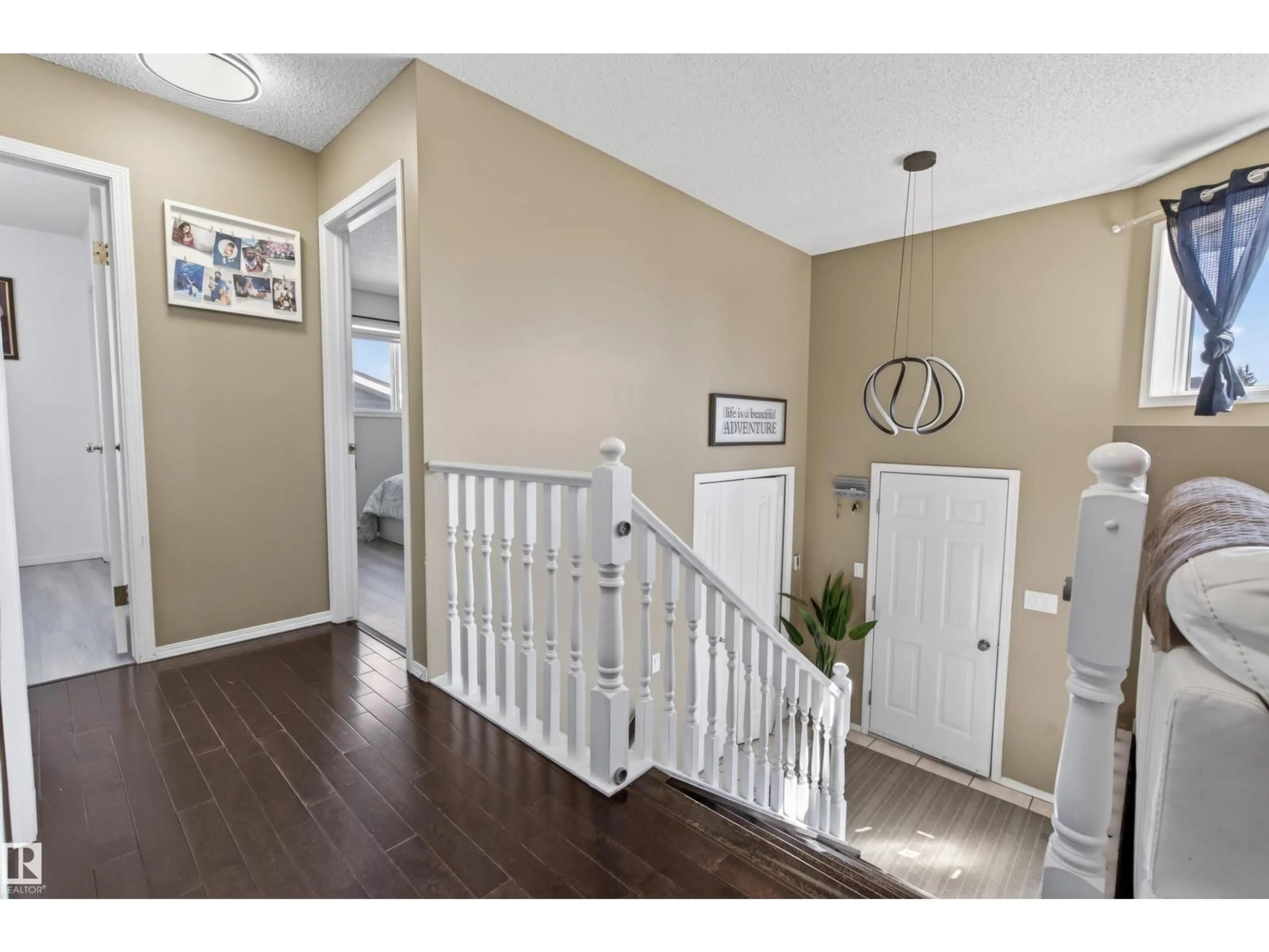 Indoor entryway for 6006 53 AV, Cold Lake Alberta T9M1V5