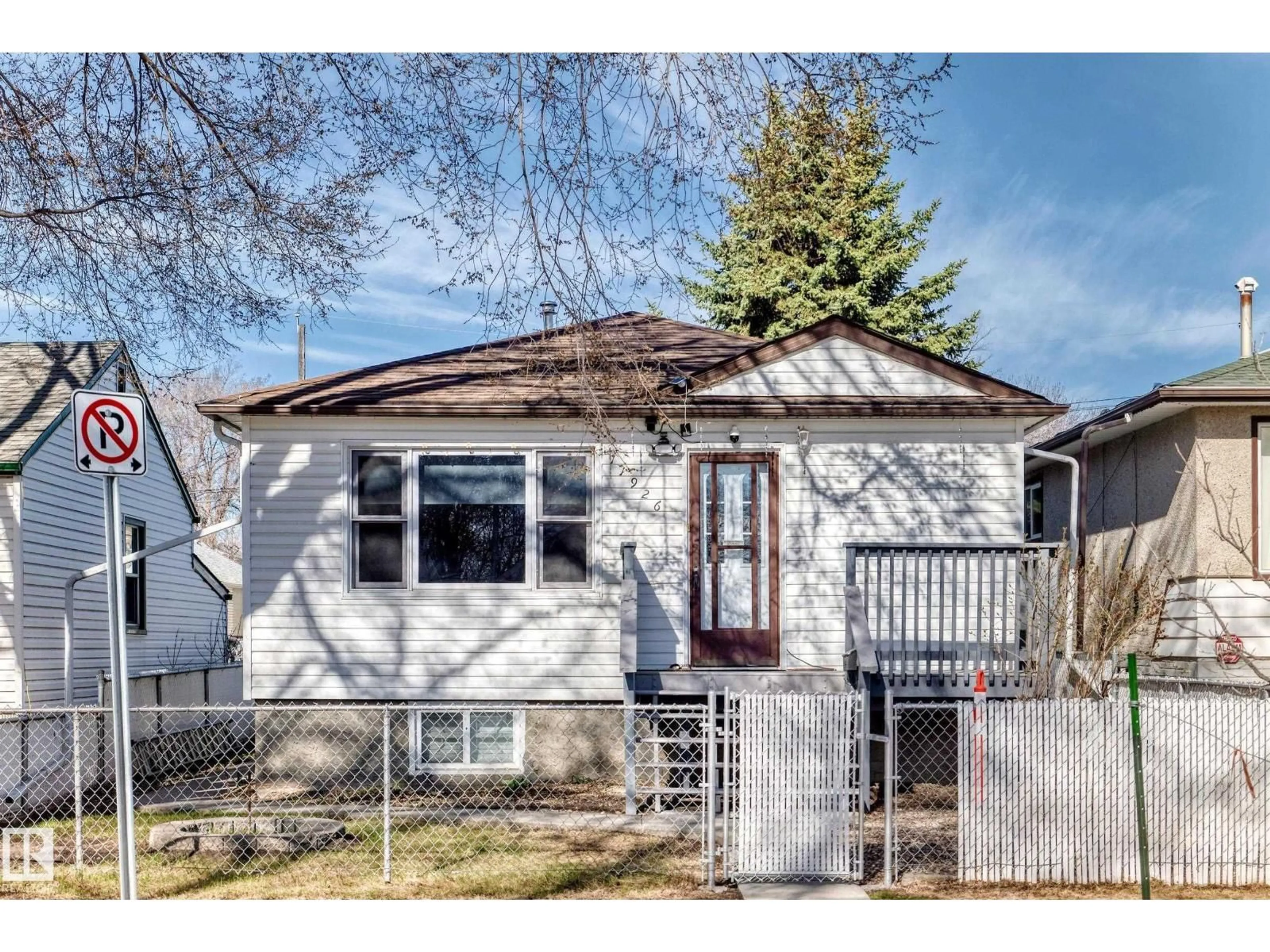 Unknown for NW - 11926 77 ST, Edmonton Alberta T5B2G4