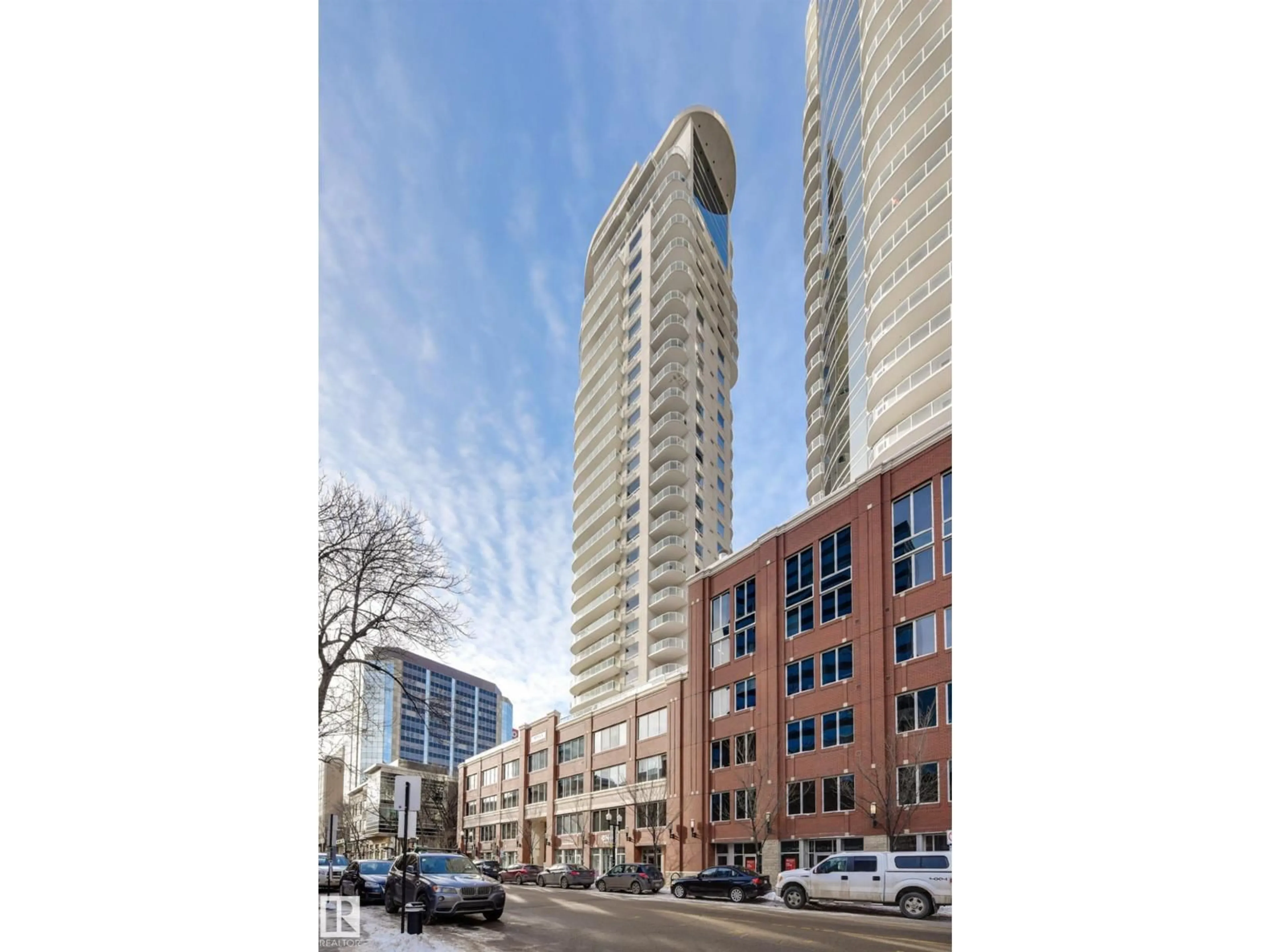 Indoor foyer for 603 - 10136 104 ST NW, Edmonton Alberta T5J0B5