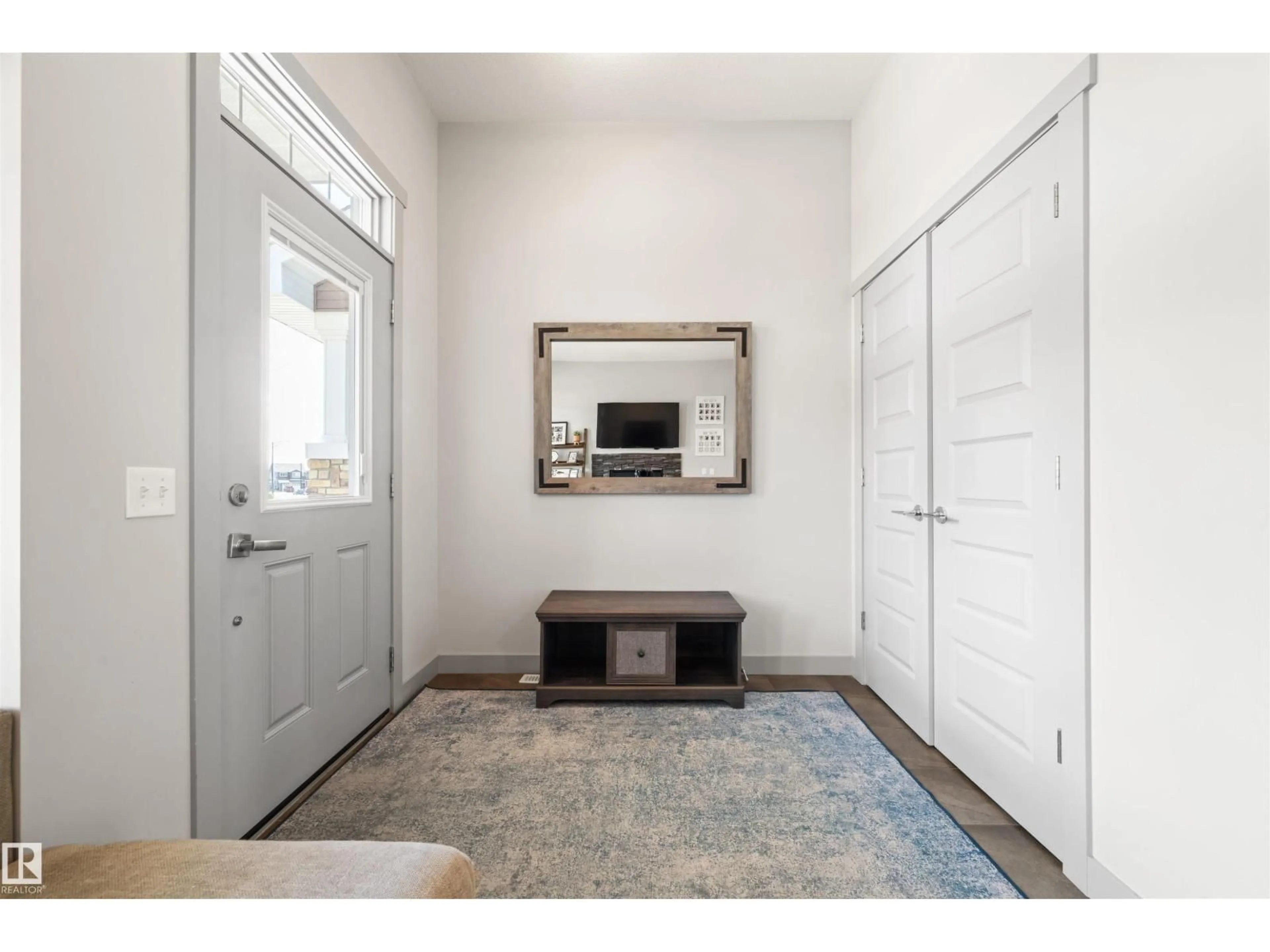 Indoor entryway for SW - 16460 15 AV, Edmonton Alberta T6W2Z7