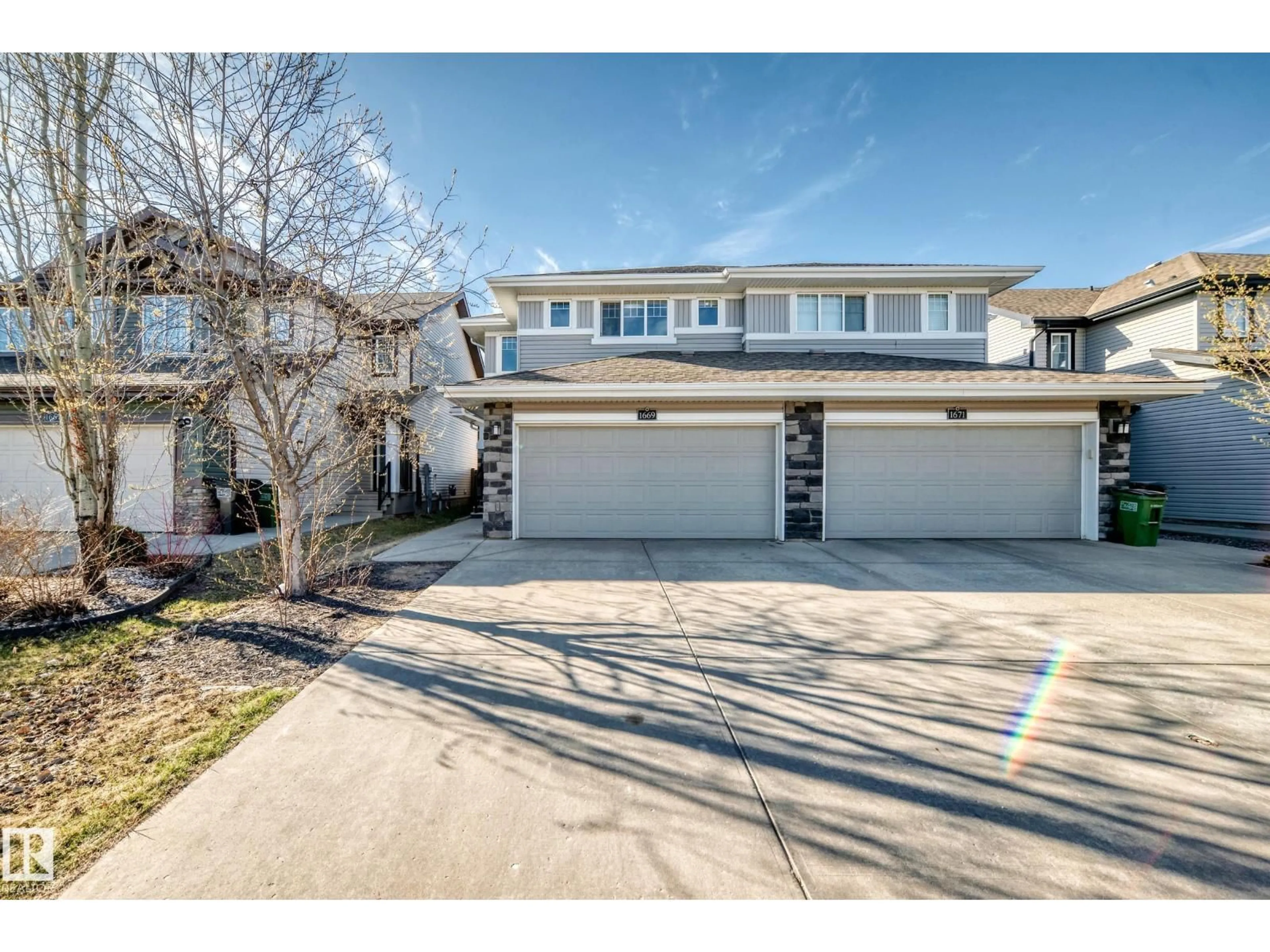 Unknown for NW - 1669 HAMMOND CR, Edmonton Alberta T6M0N3