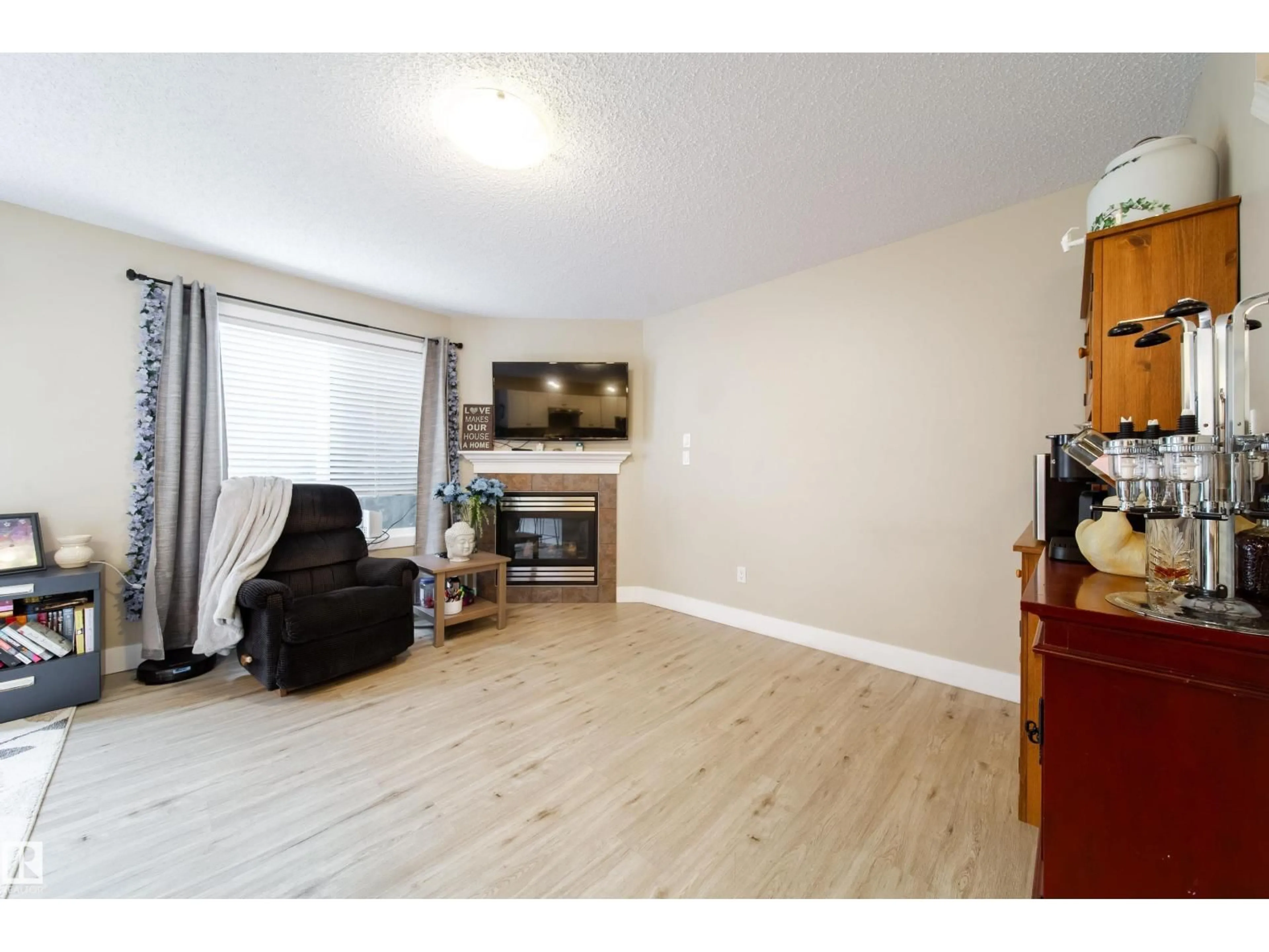 A pic of a room for 118 - 5001 62 ST, Beaumont Alberta T4X0C7