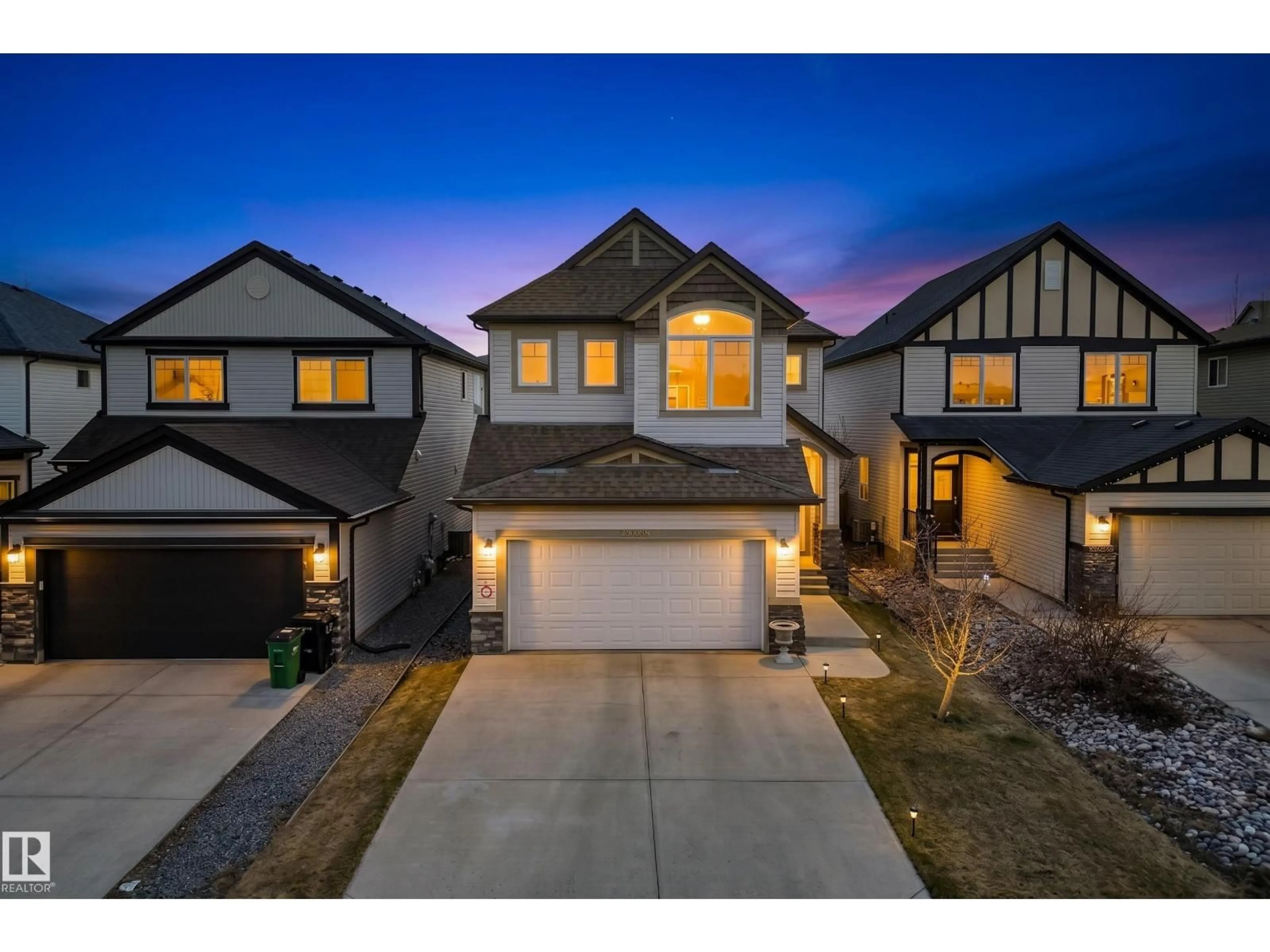 Unknown for 22055 95 AV, Edmonton Alberta T5T4A7