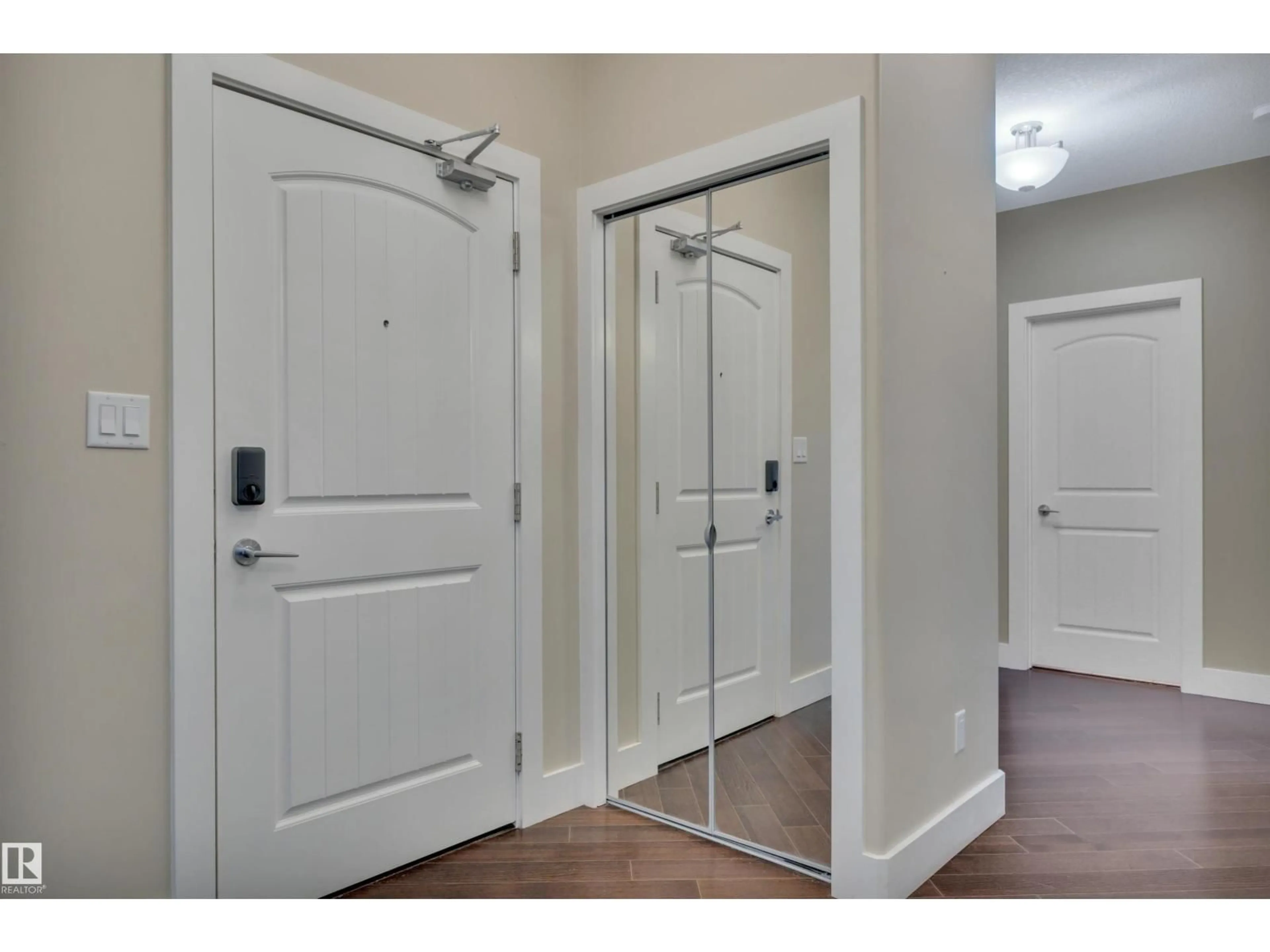 Indoor entryway for 6079 - 243 MAYNARD WY, Edmonton Alberta T6R0S5