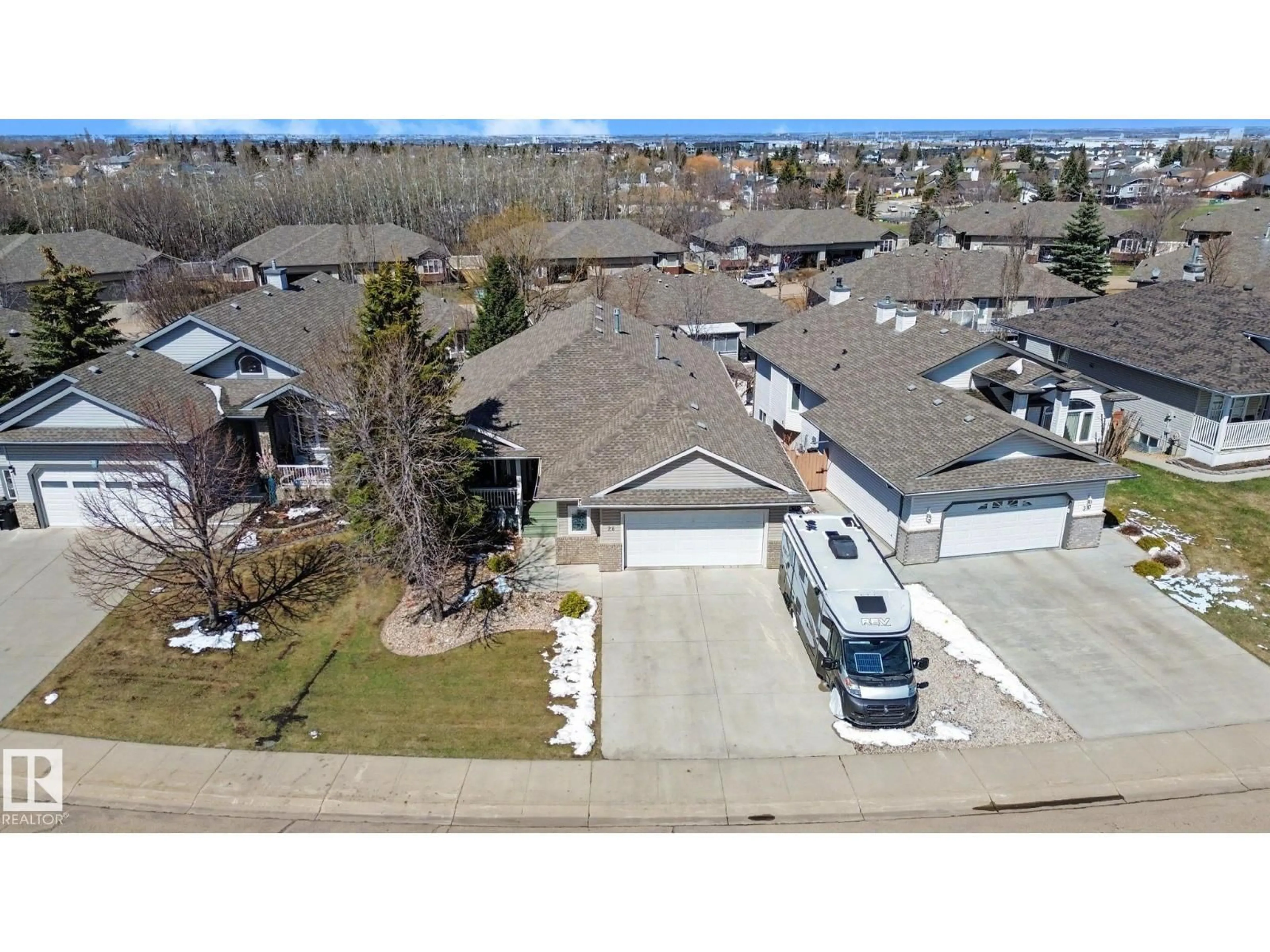 A pic from outside/outdoor area/front of a property/back of a property/a pic from drone, street for 28 CHARLTON WY, Sherwood Park Alberta T8H2C7