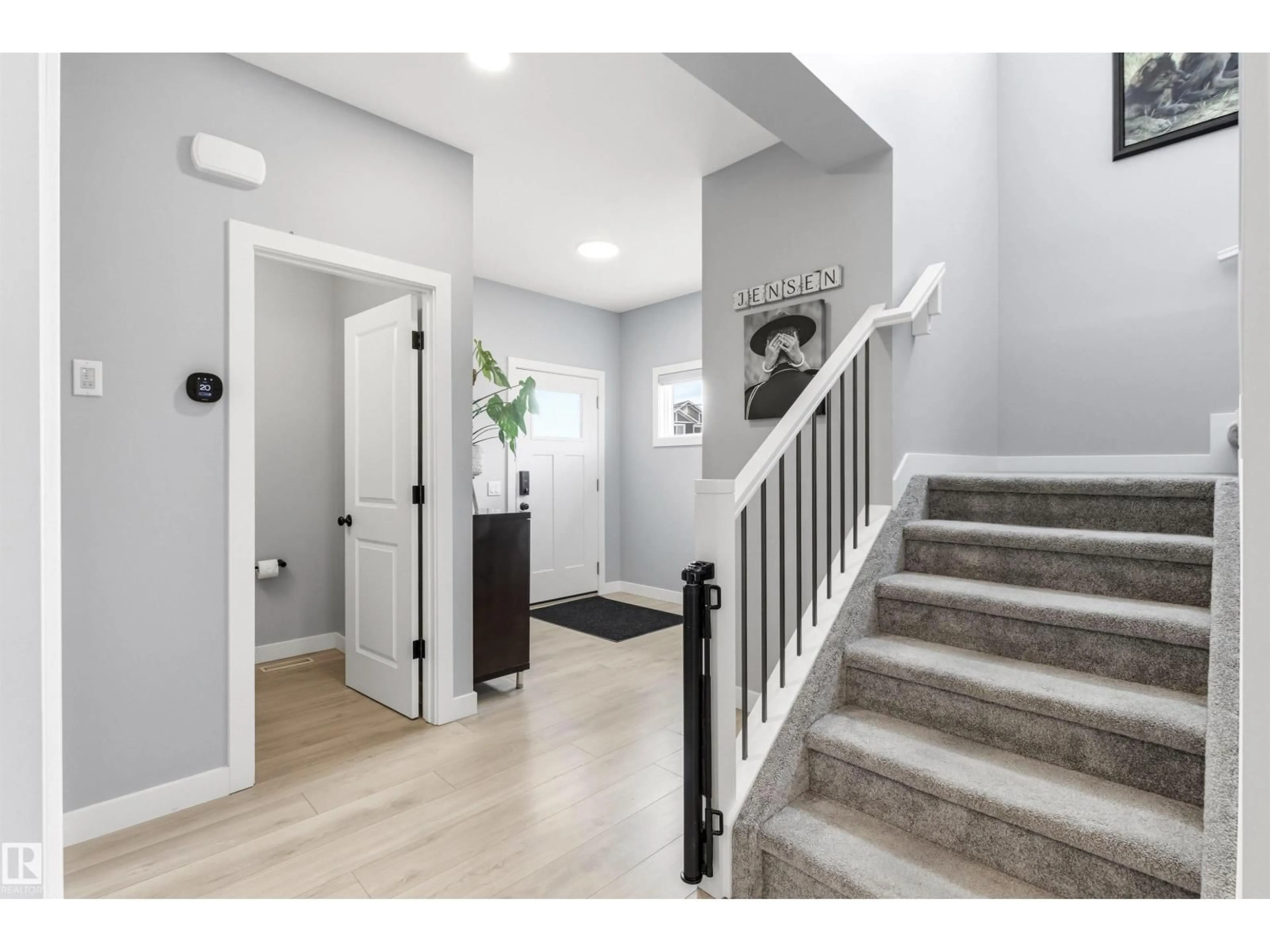 Indoor entryway for 87 RANCHER RD, Ardrossan Alberta T8E0B3