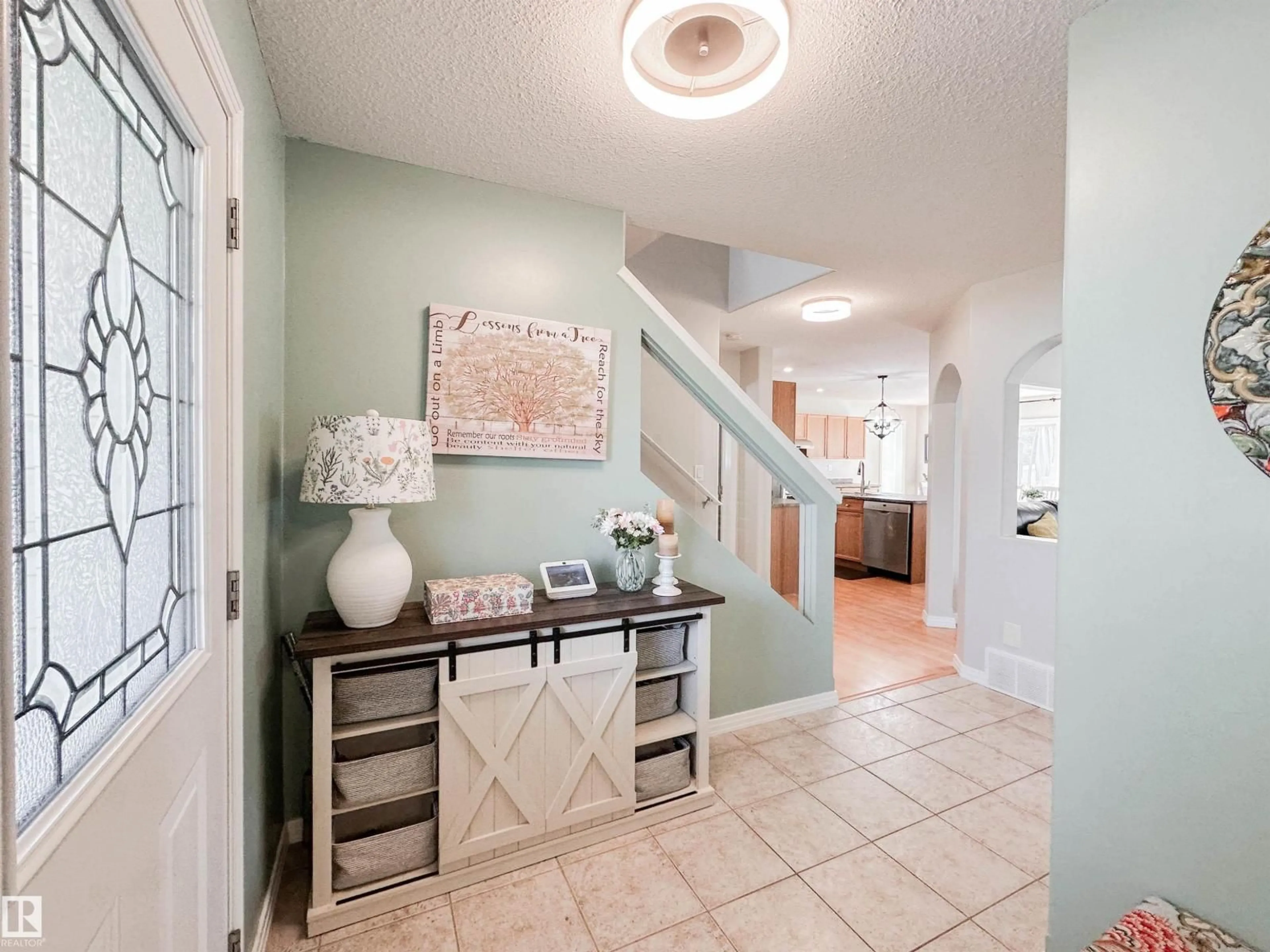 Indoor entryway for 36 EASTGATE WY, St. Albert Alberta T8N7K1