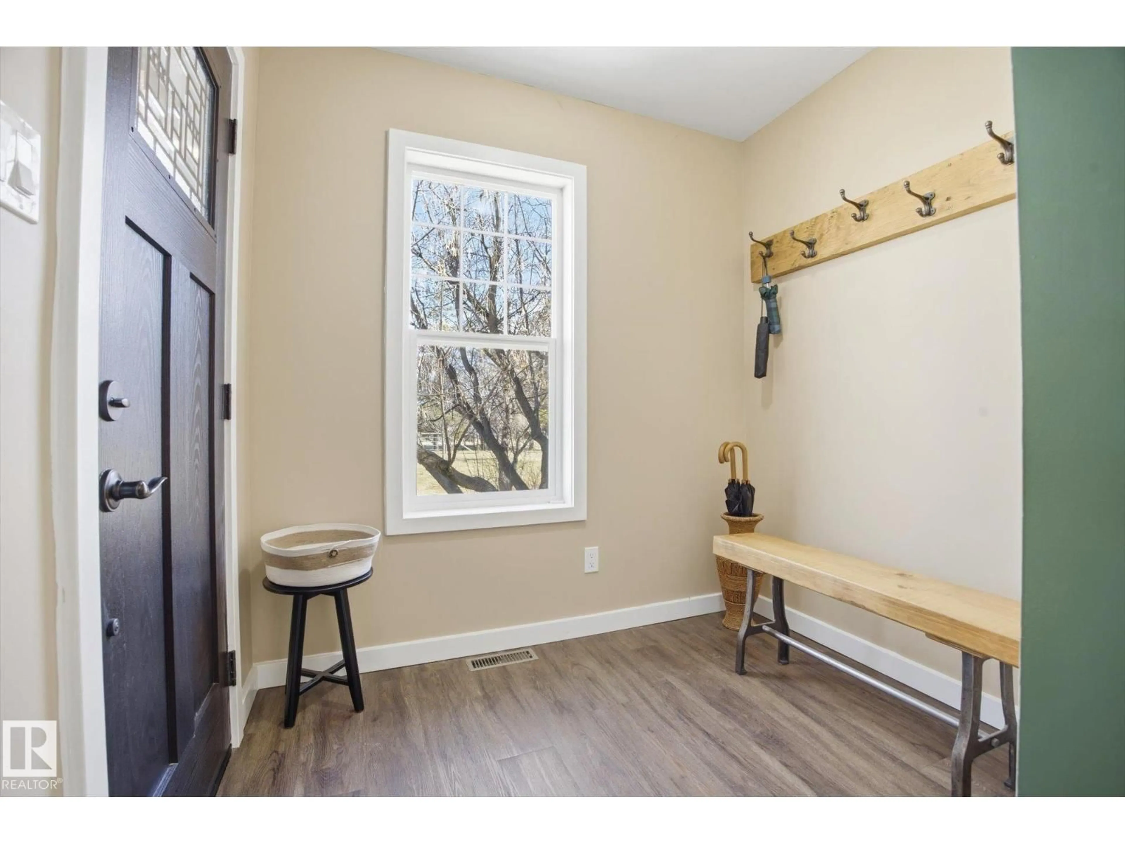 Indoor entryway for 5503 TWP ROAD 534, Rural Parkland County Alberta T0E0V0