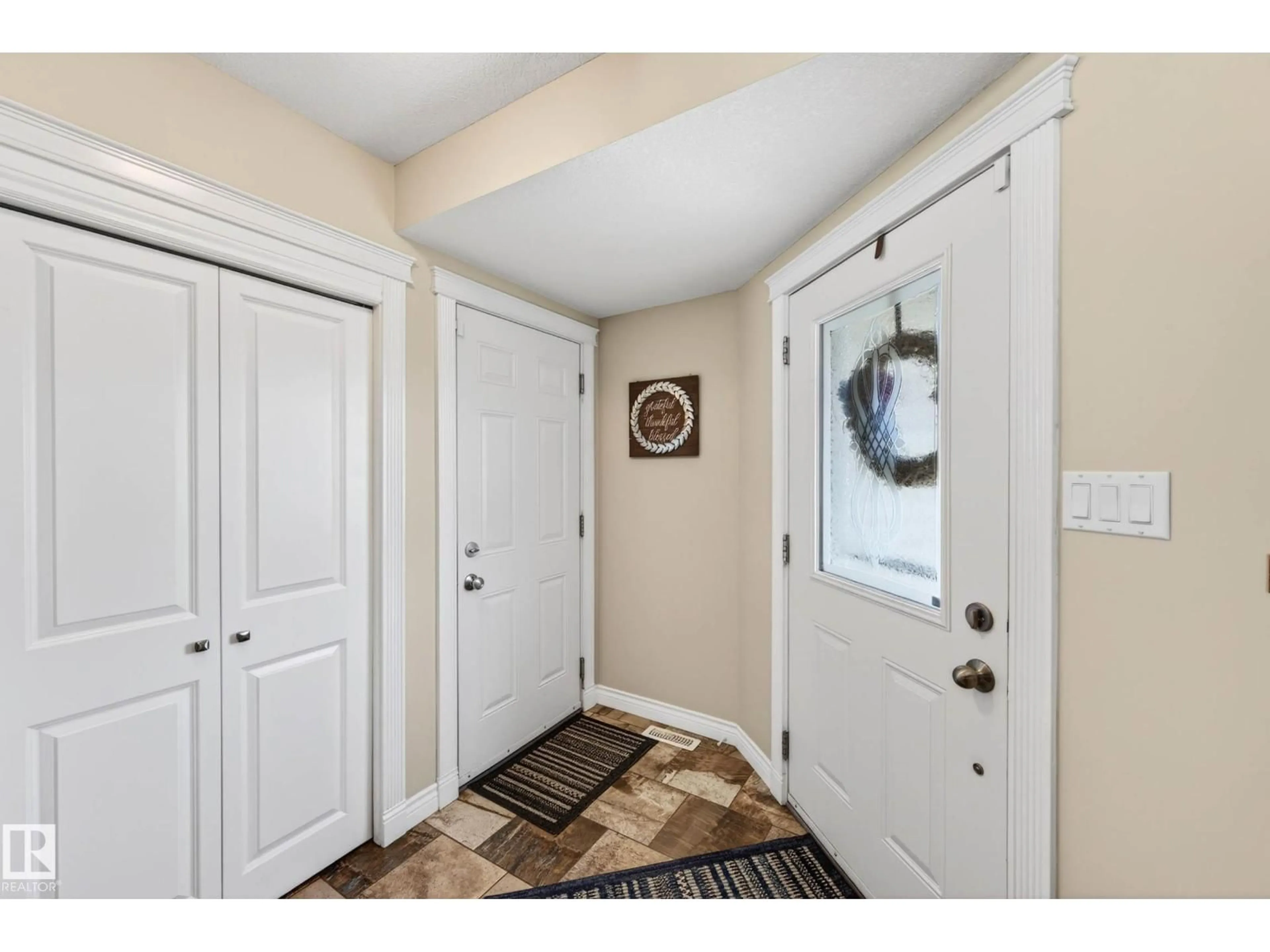 Indoor entryway for 8102 95A ST, Morinville Alberta T8R1W2