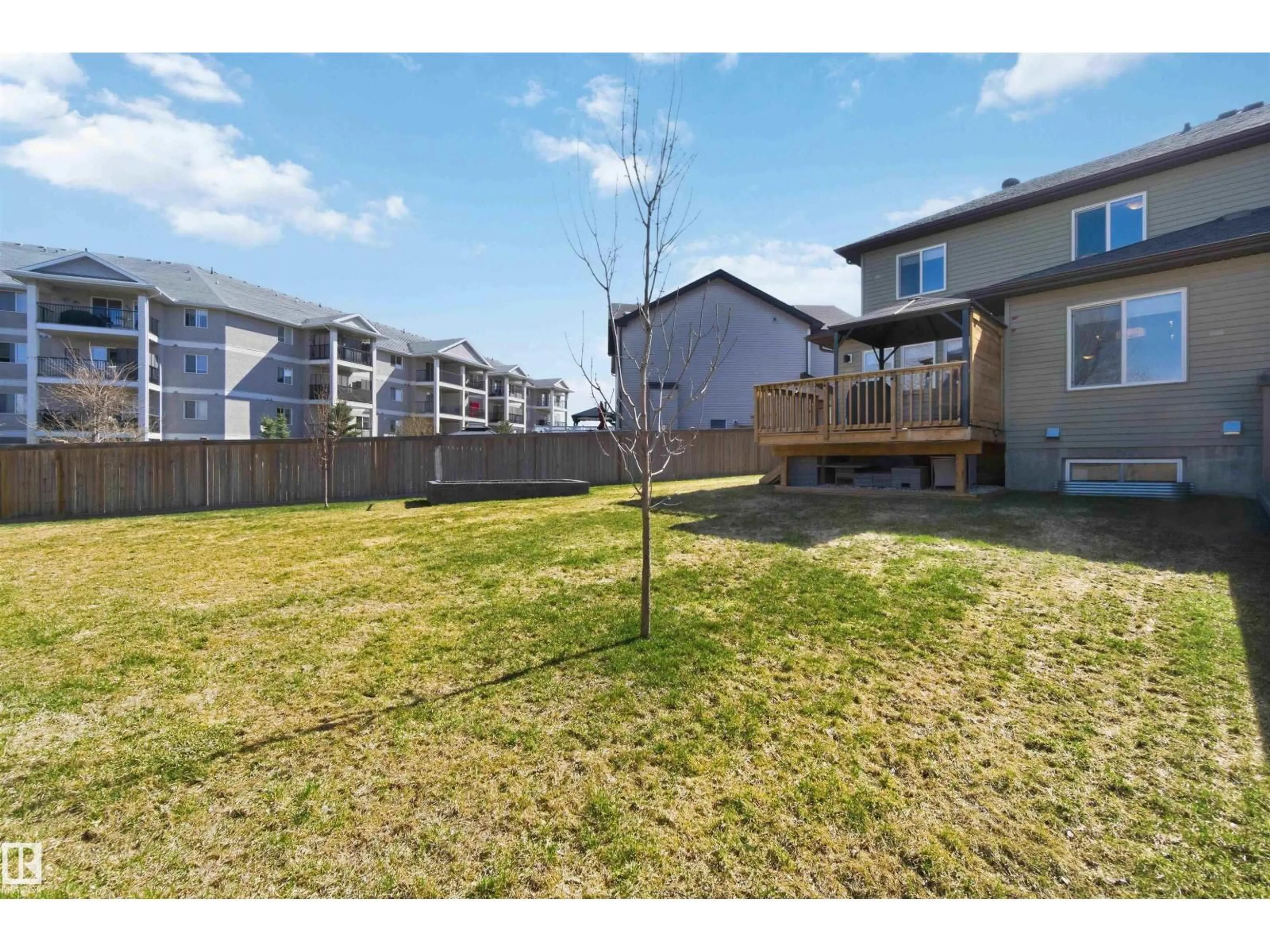 Patio, unknown for 1825 WESTERRA LO, Stony Plain Alberta T7Z0L8
