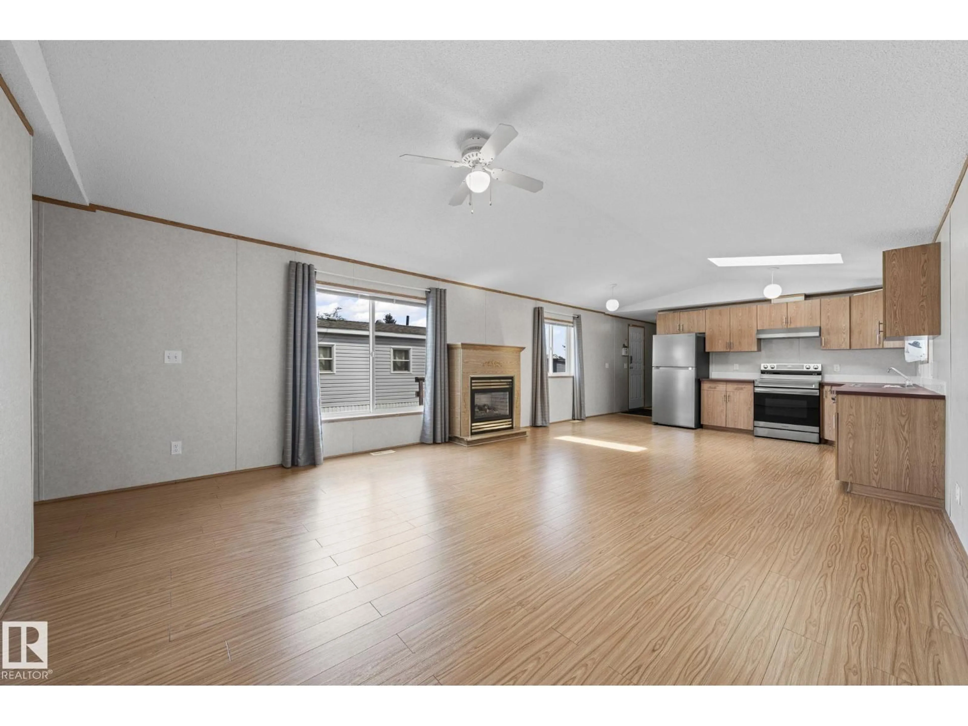 Unknown for 623 EVERGREEN PARK NE, Edmonton Alberta T5Y4M2