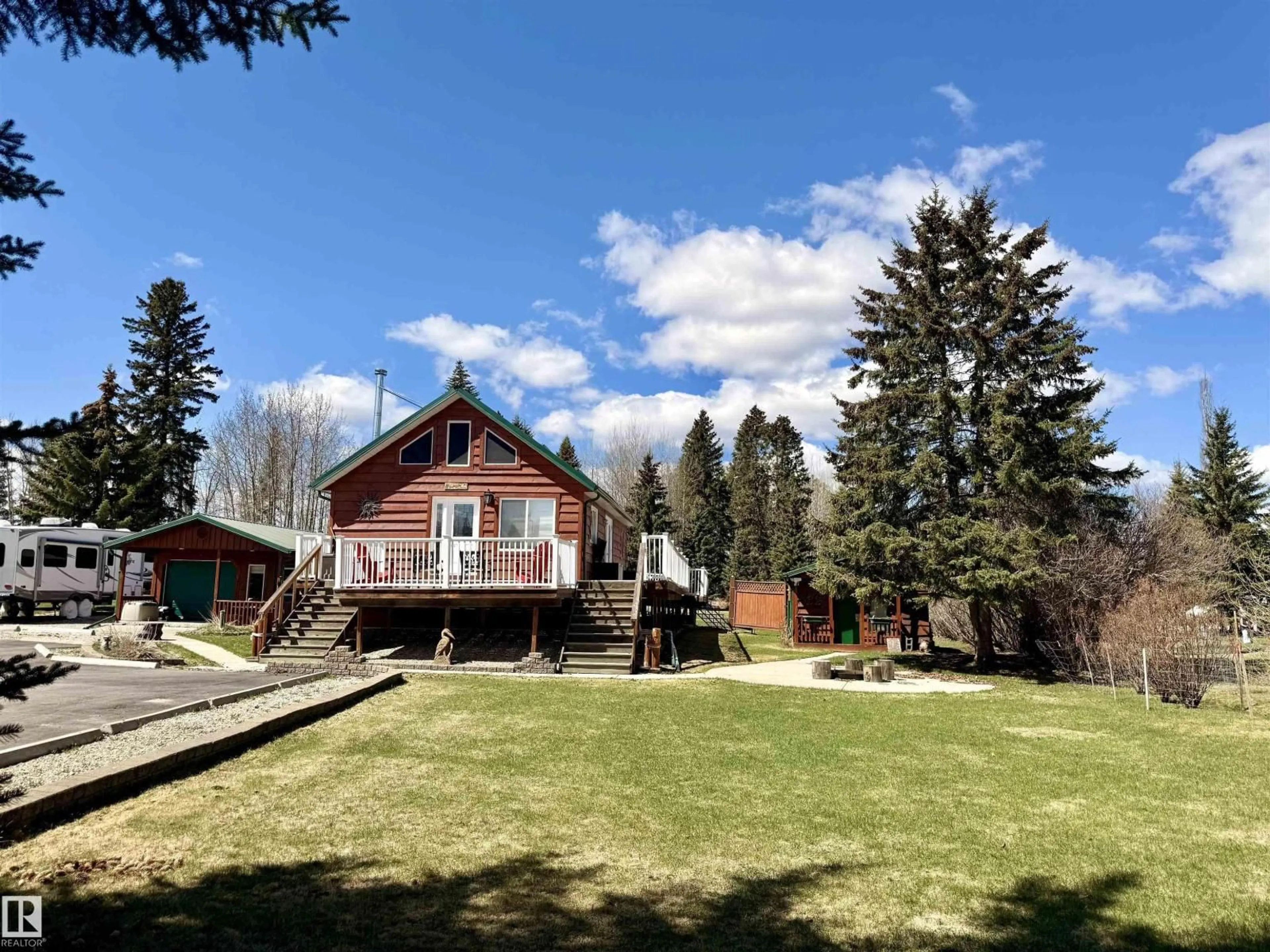 A pic from outside/outdoor area/front of a property/back of a property/a pic from drone, unknown for 62045 - 40A TWP 462, Rural Wetaskiwin County Alberta T0C0T0