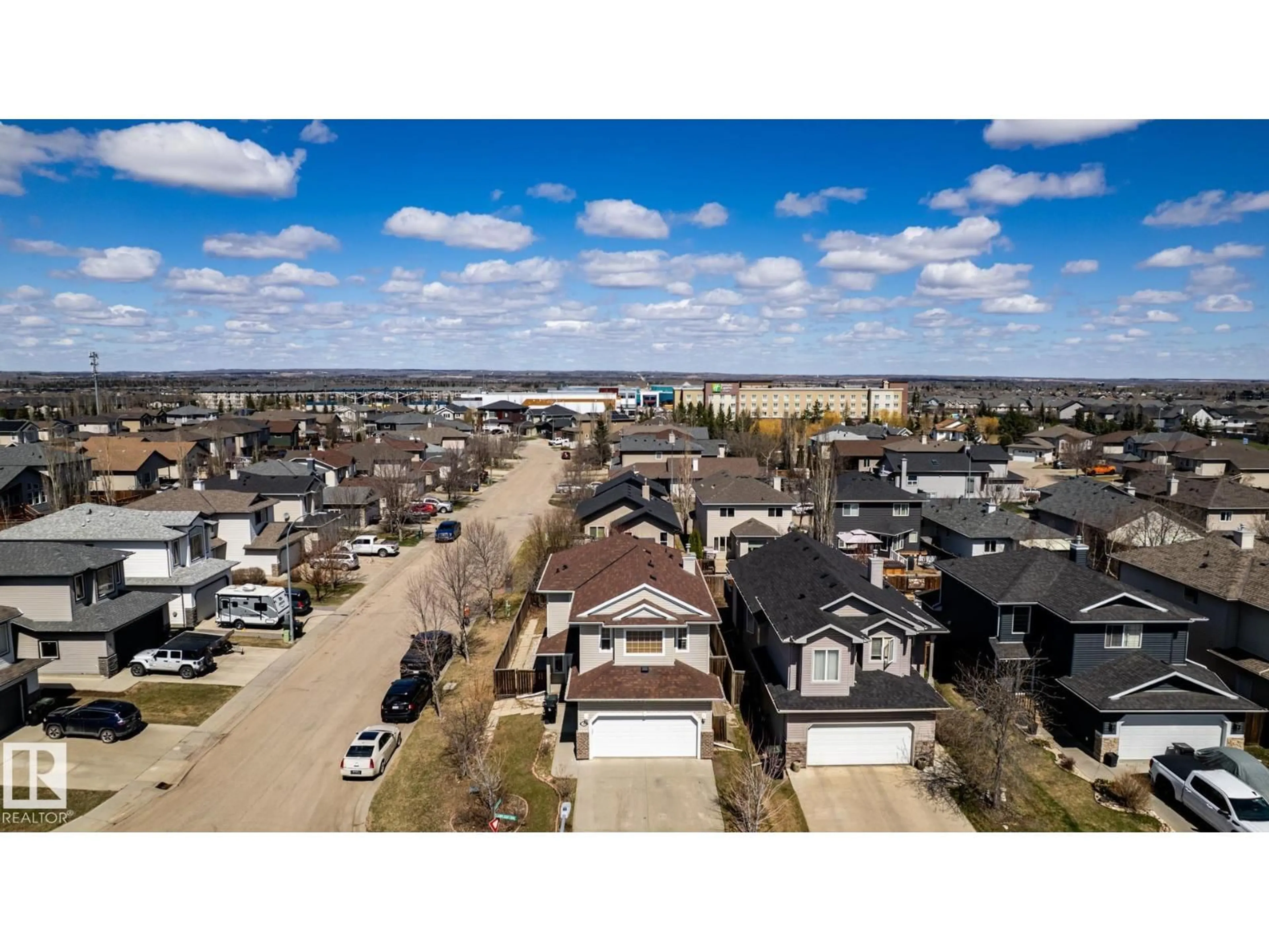A pic from outside/outdoor area/front of a property/back of a property/a pic from drone, street for 55 LAMPLIGHT CV, Spruce Grove Alberta T7X4R2