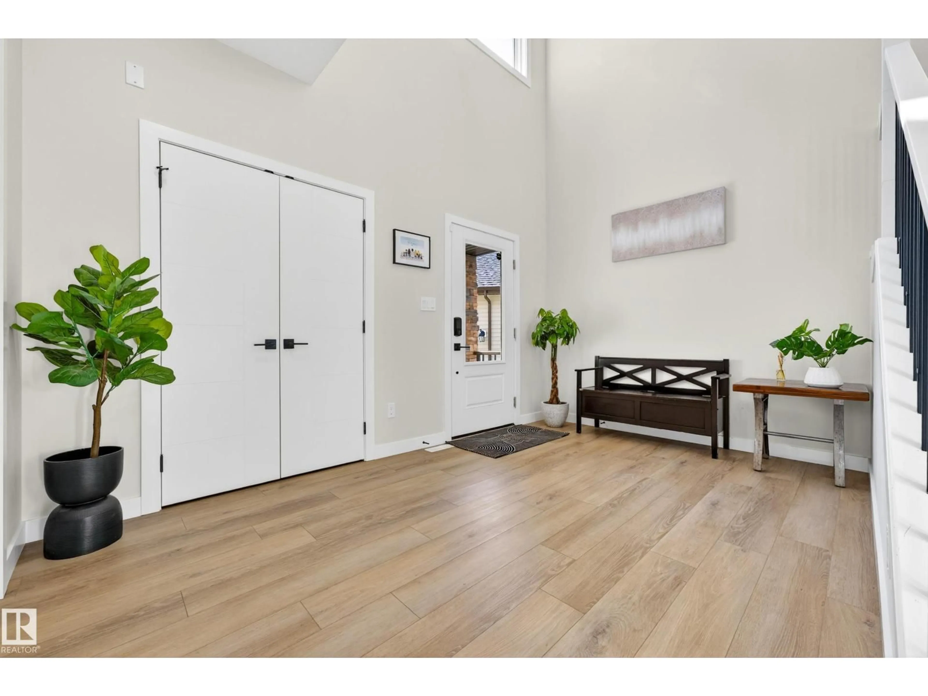 Indoor entryway for 117 KIDD CR, Leduc Alberta T9E1N6