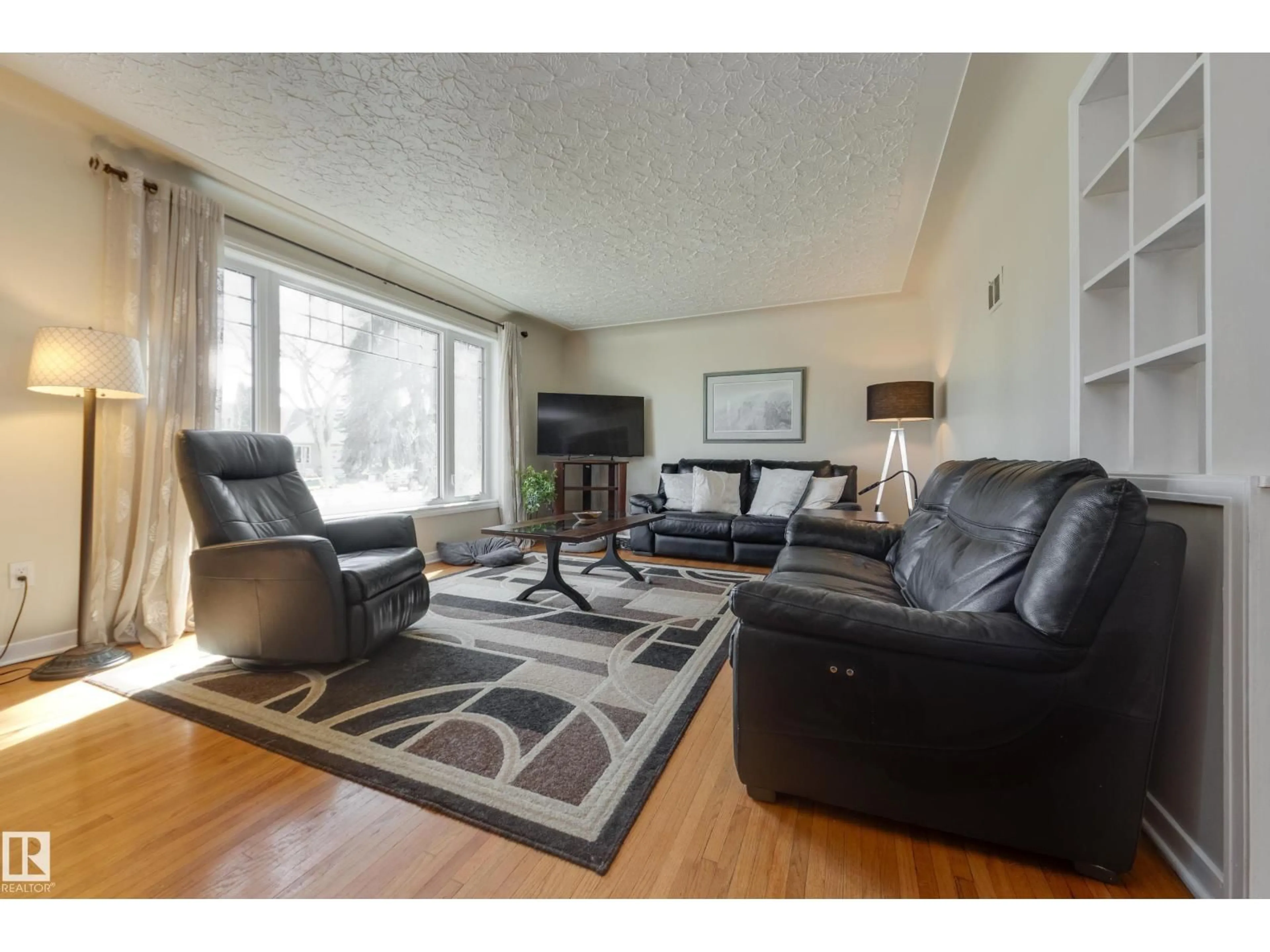 Living room with furniture, unknown for 11516 72 AV, Edmonton Alberta T6G0B8