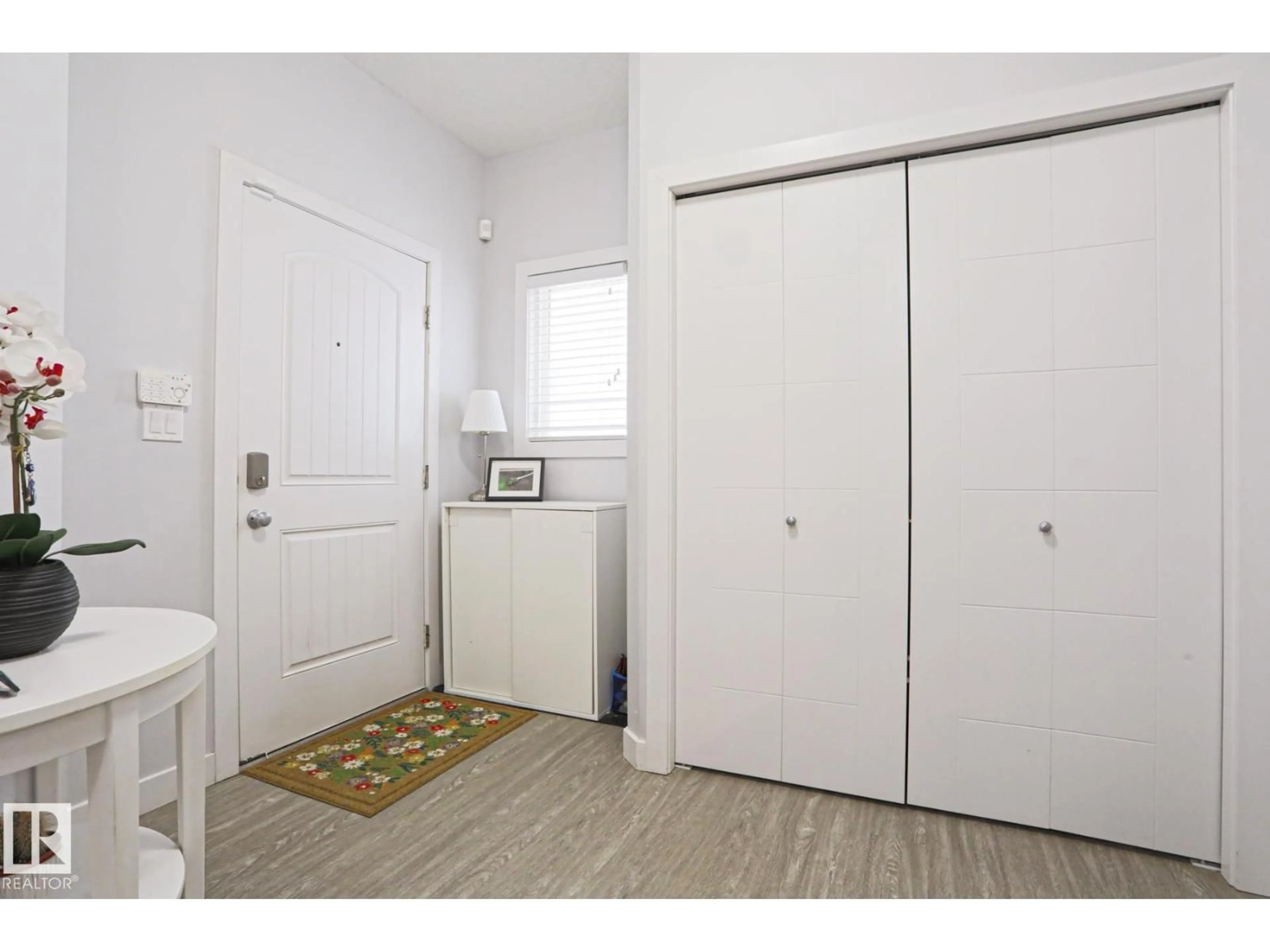 Indoor entryway for 7314 EDGEMONT WY, Edmonton Alberta T6M0S1