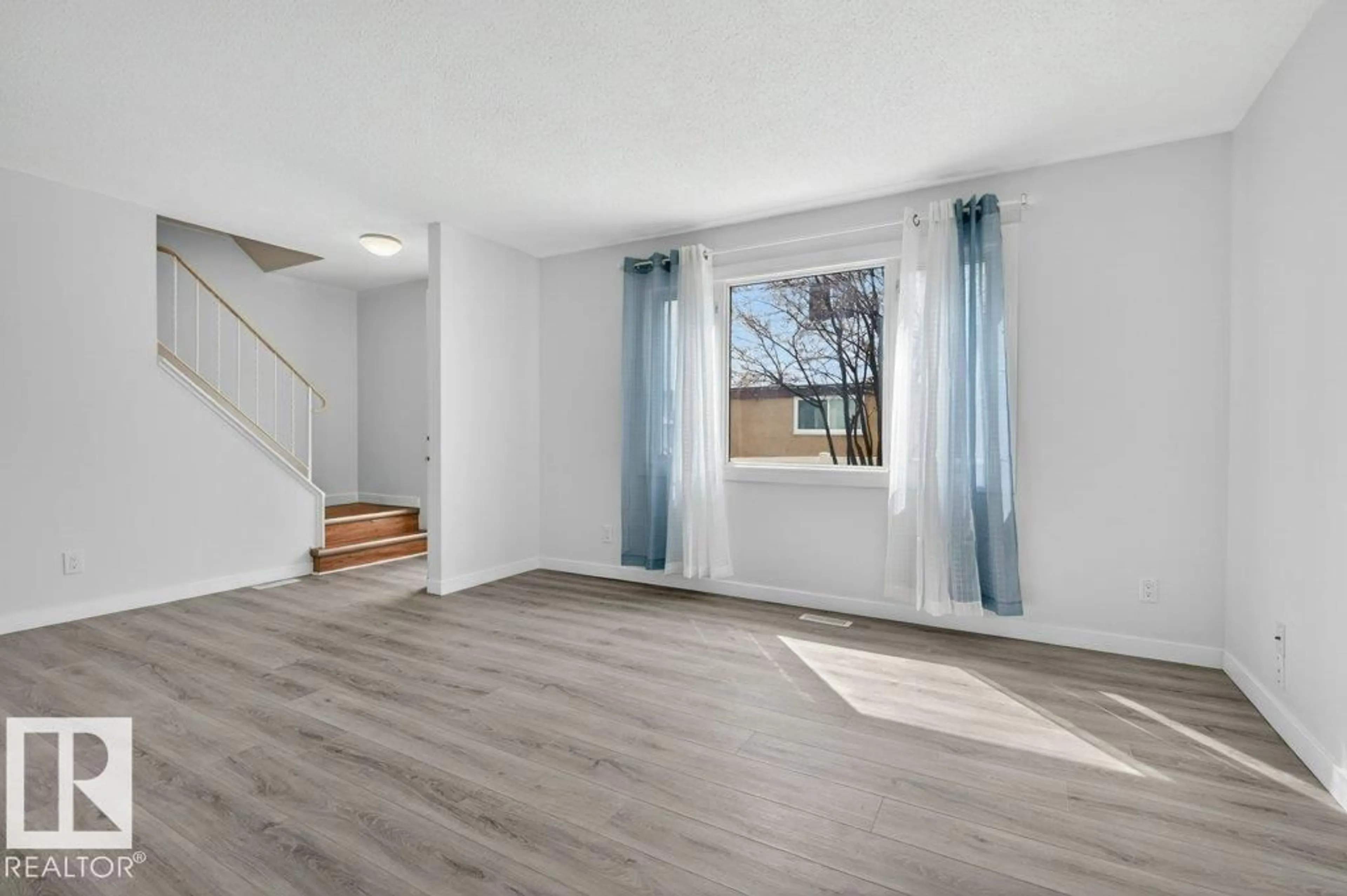 A pic of a room for NW - 3E TWIN TC, Edmonton Alberta T6K1V4