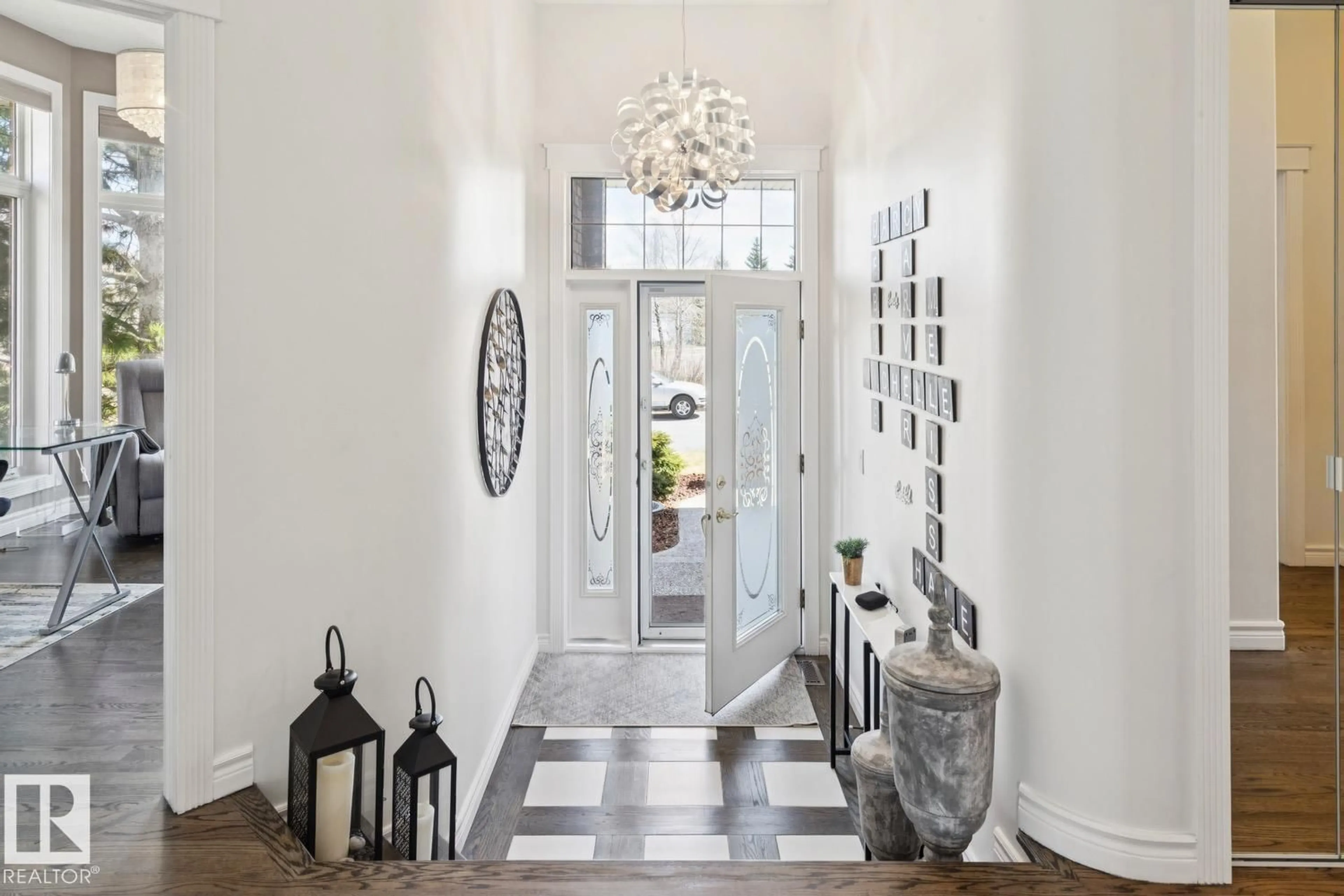 Indoor entryway for 66 REGAL WY, Sherwood Park Alberta T8A5V4