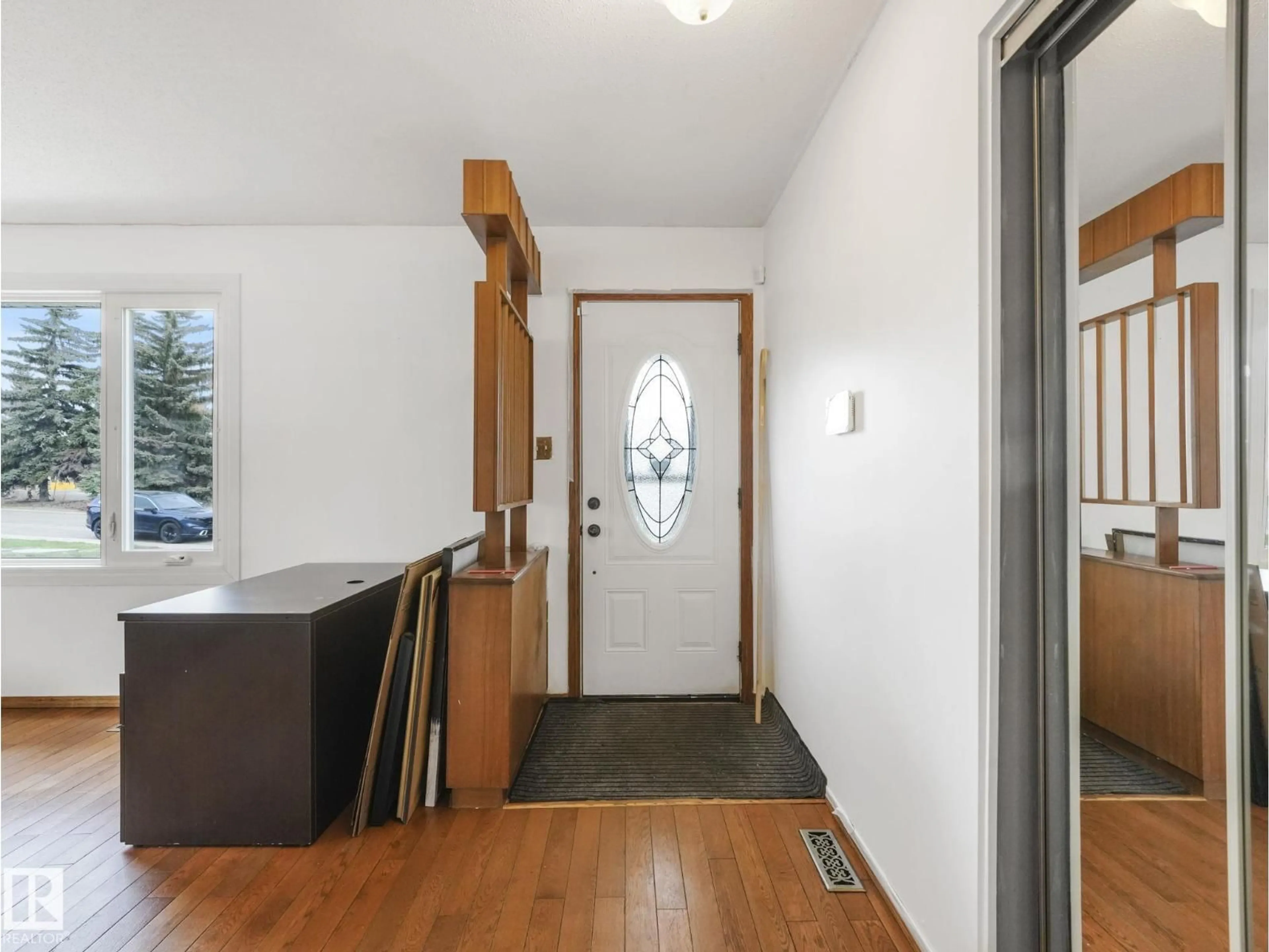 Indoor entryway for NW - 14024 69 ST, Edmonton Alberta T5C0H8