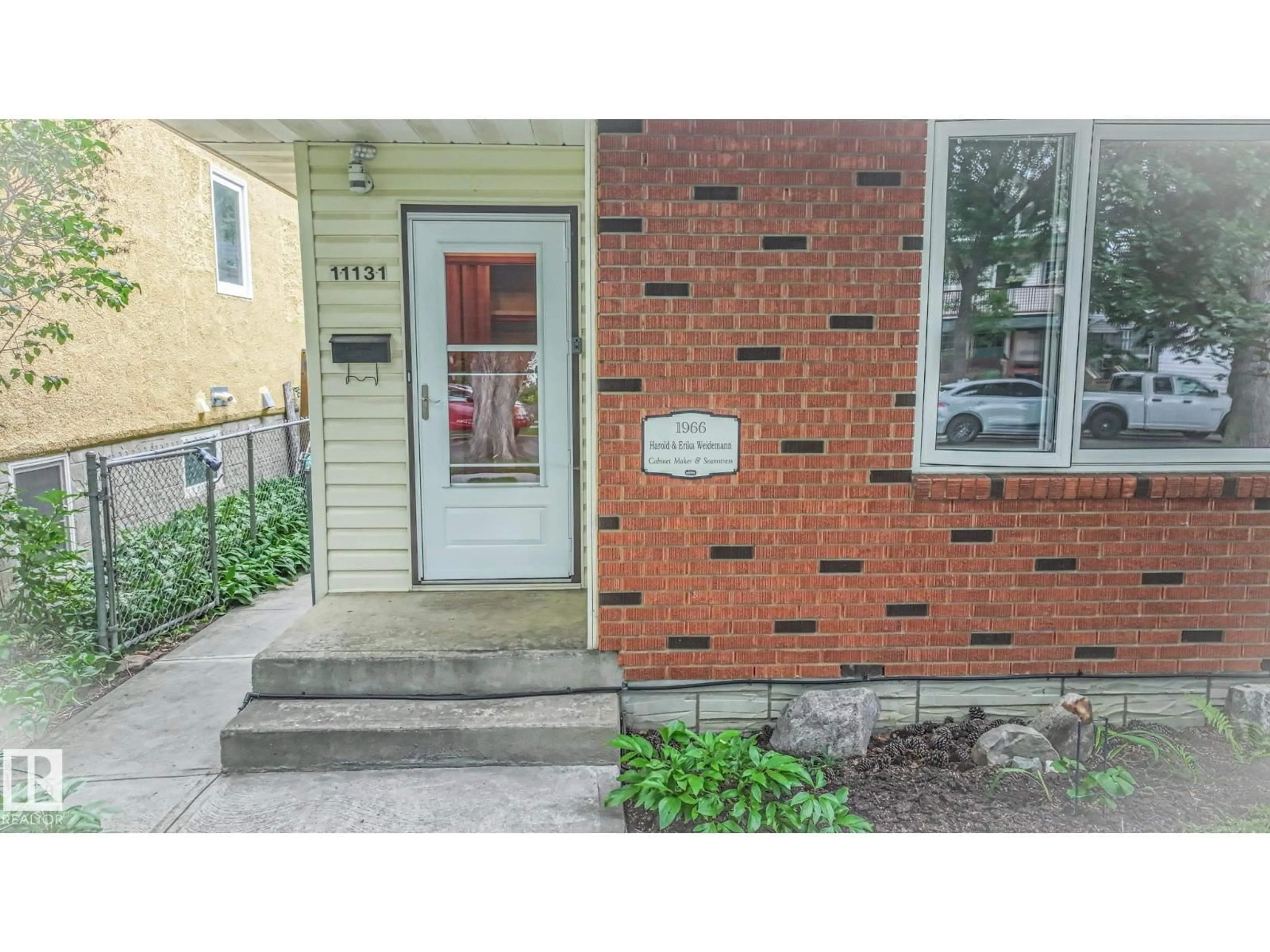 Unknown for NW - 11131 52 ST, Edmonton Alberta T5W3H6