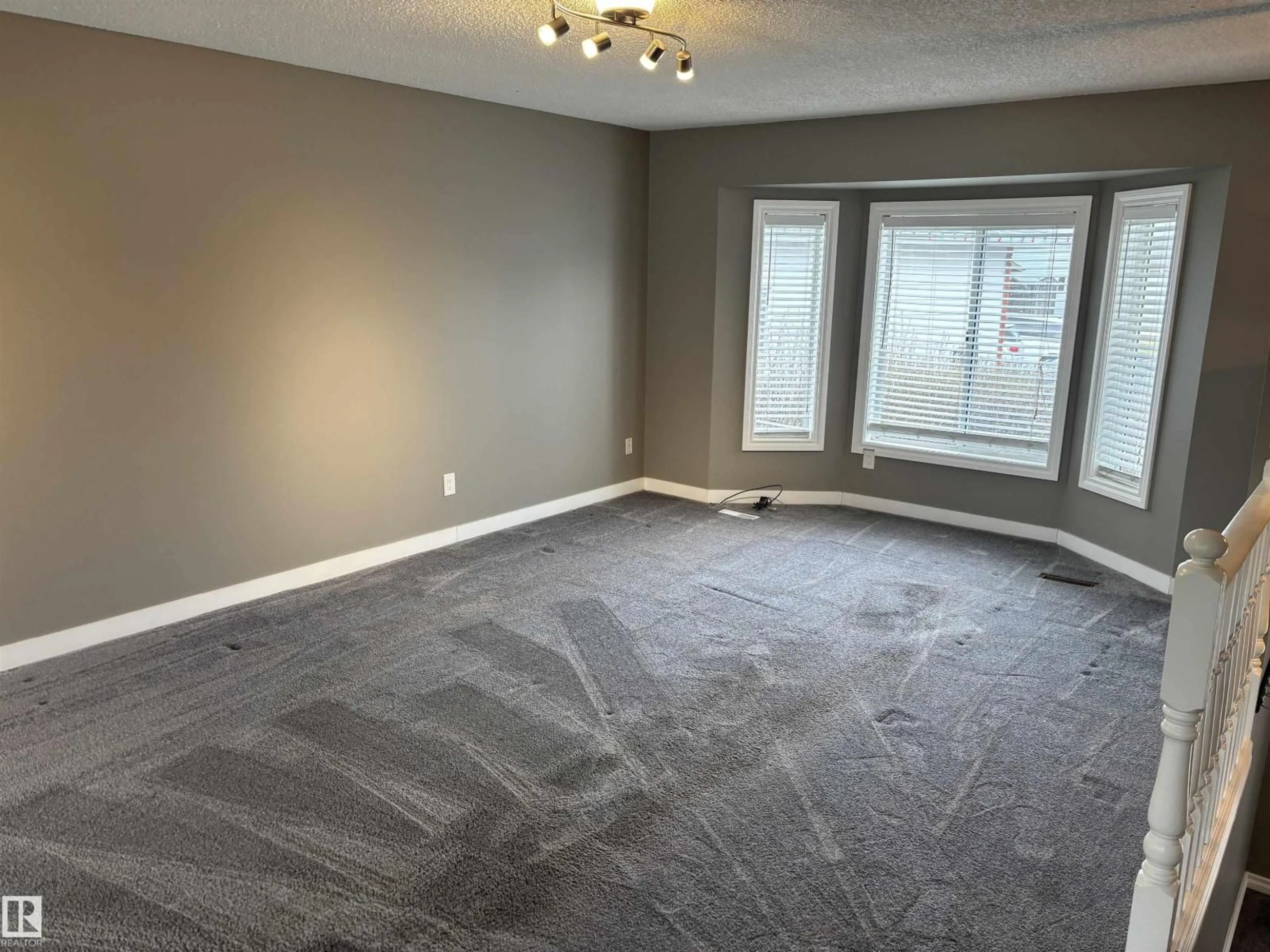 A pic of a room for 4908 17 AV, Edmonton Alberta T6L2Y7
