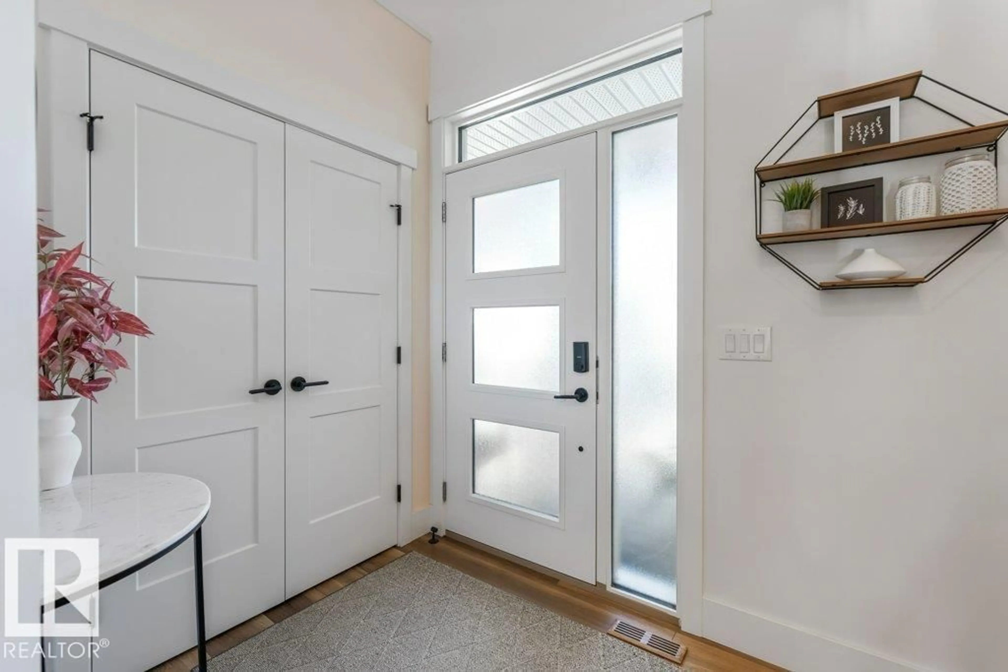 Indoor entryway for 67 JAMISON CR, St. Albert Alberta T8N7V4