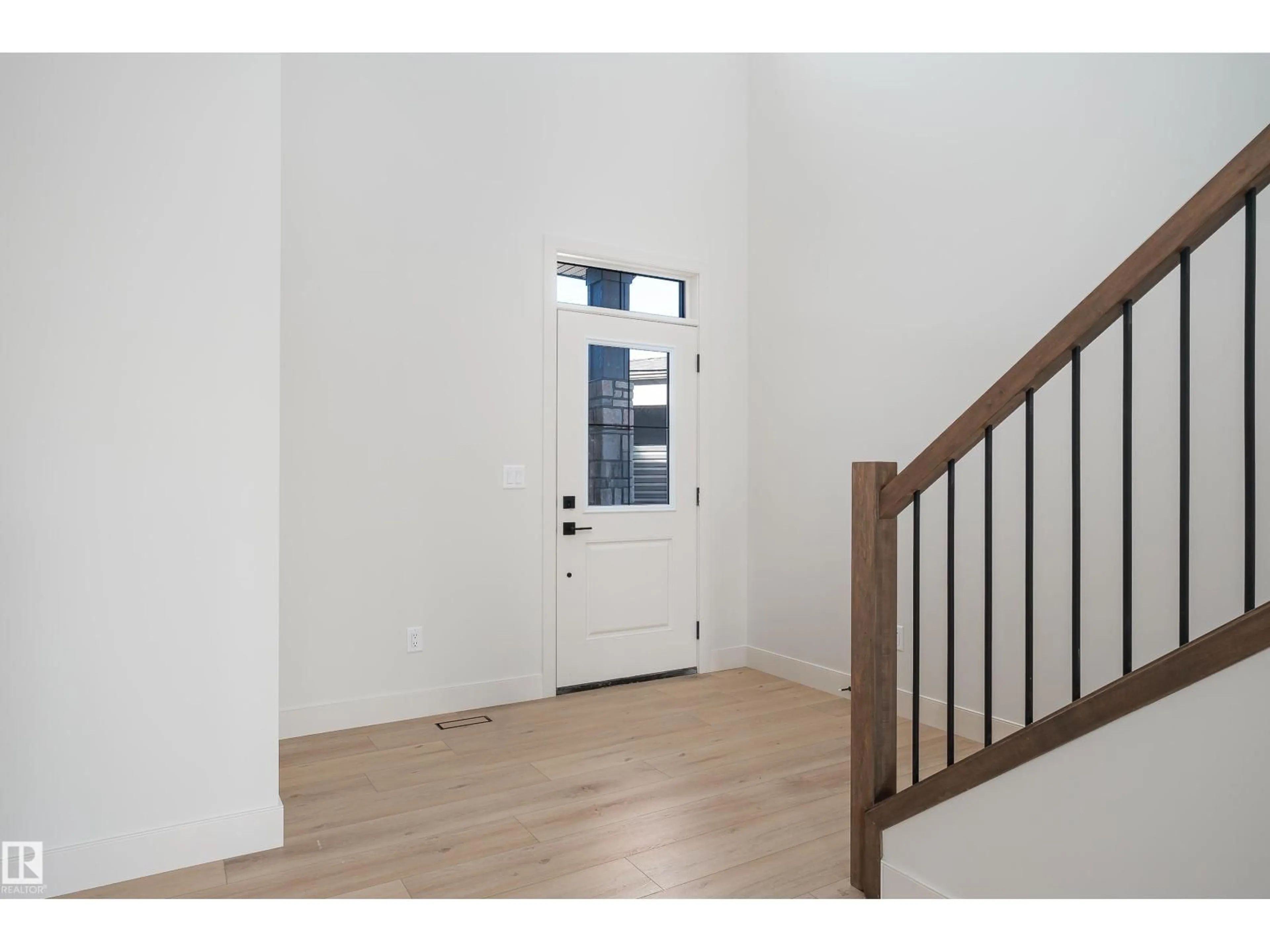 Indoor entryway for 157 GRAYBRIAR DR, Stony Plain Alberta T7Z0M7