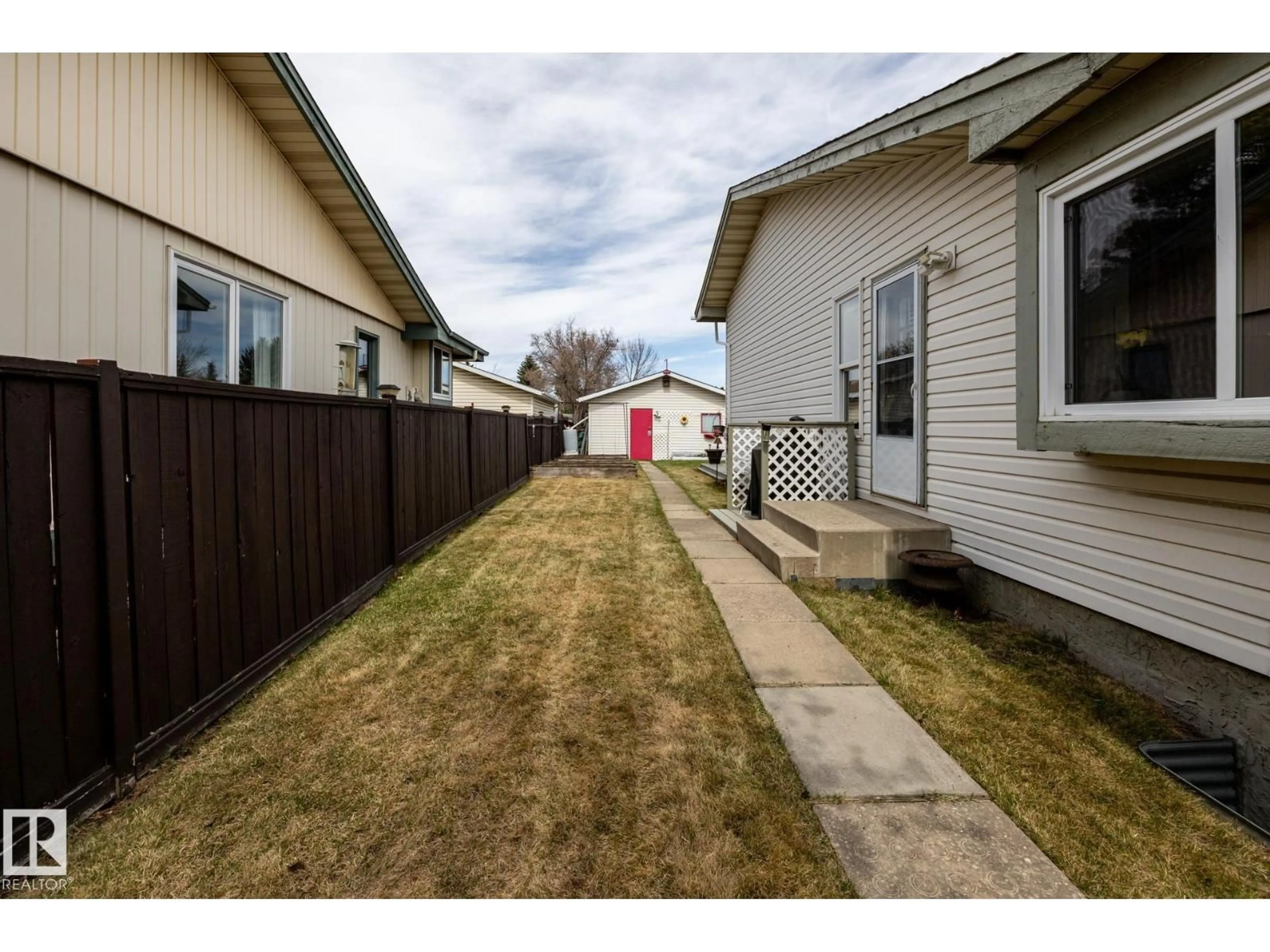 Unknown for 3608 16A AV, Edmonton Alberta T6L2N4