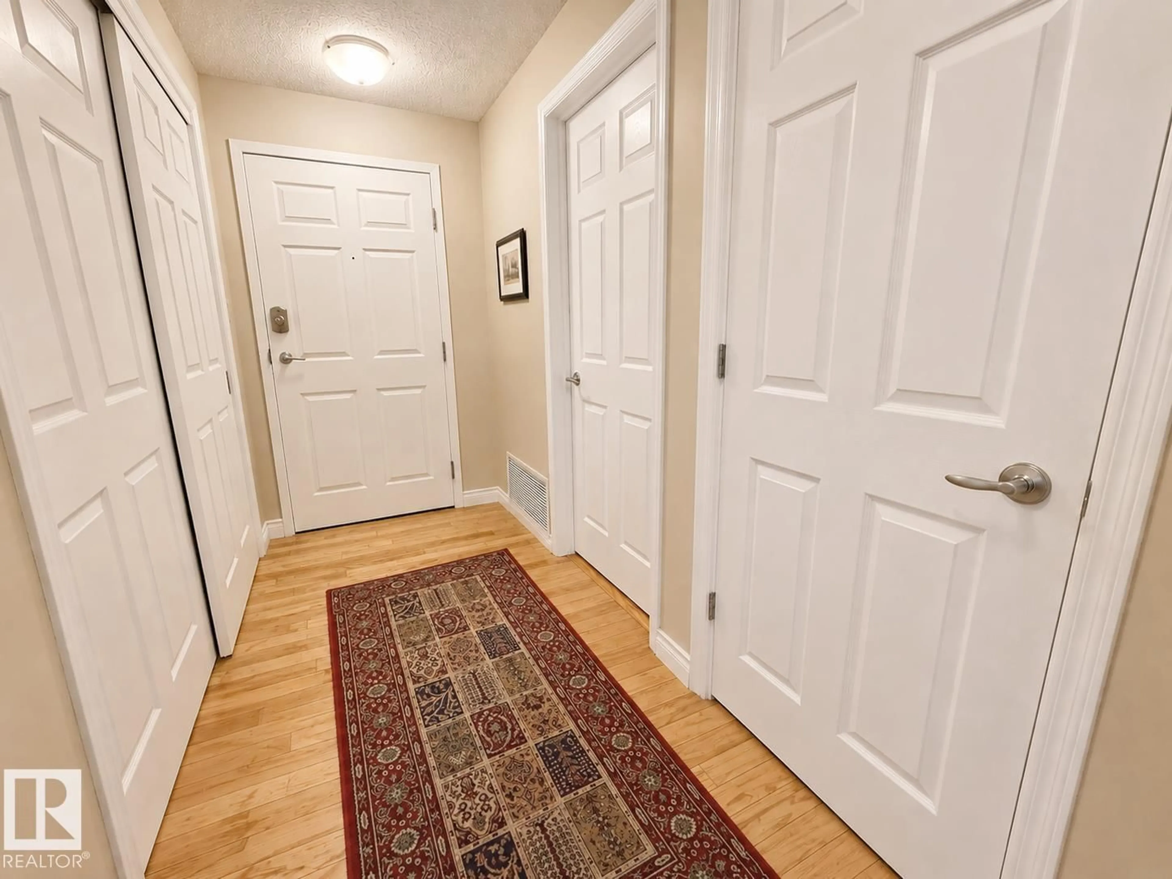 Indoor entryway for #301 - 9803 96A ST NW, Edmonton Alberta T6A4A5