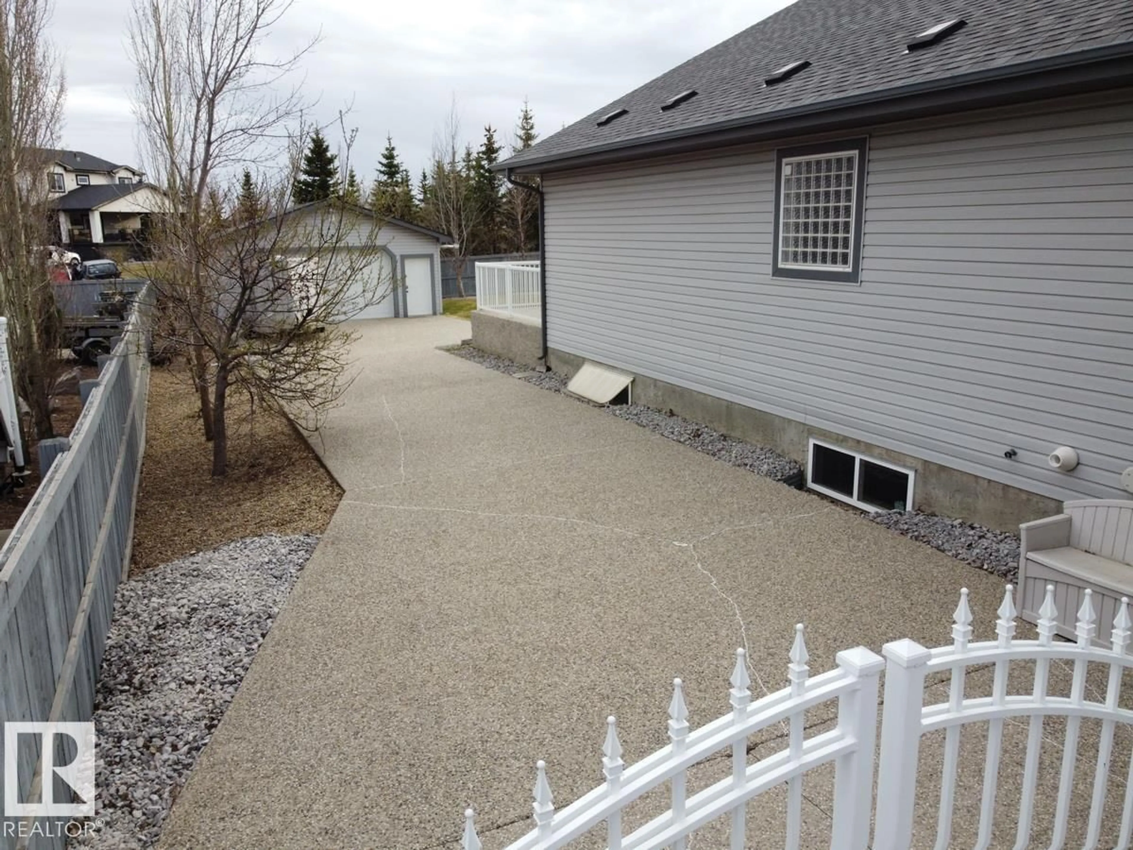 Patio, street for 243 GREENFIELD WY, Fort Saskatchewan Alberta T8L0B3