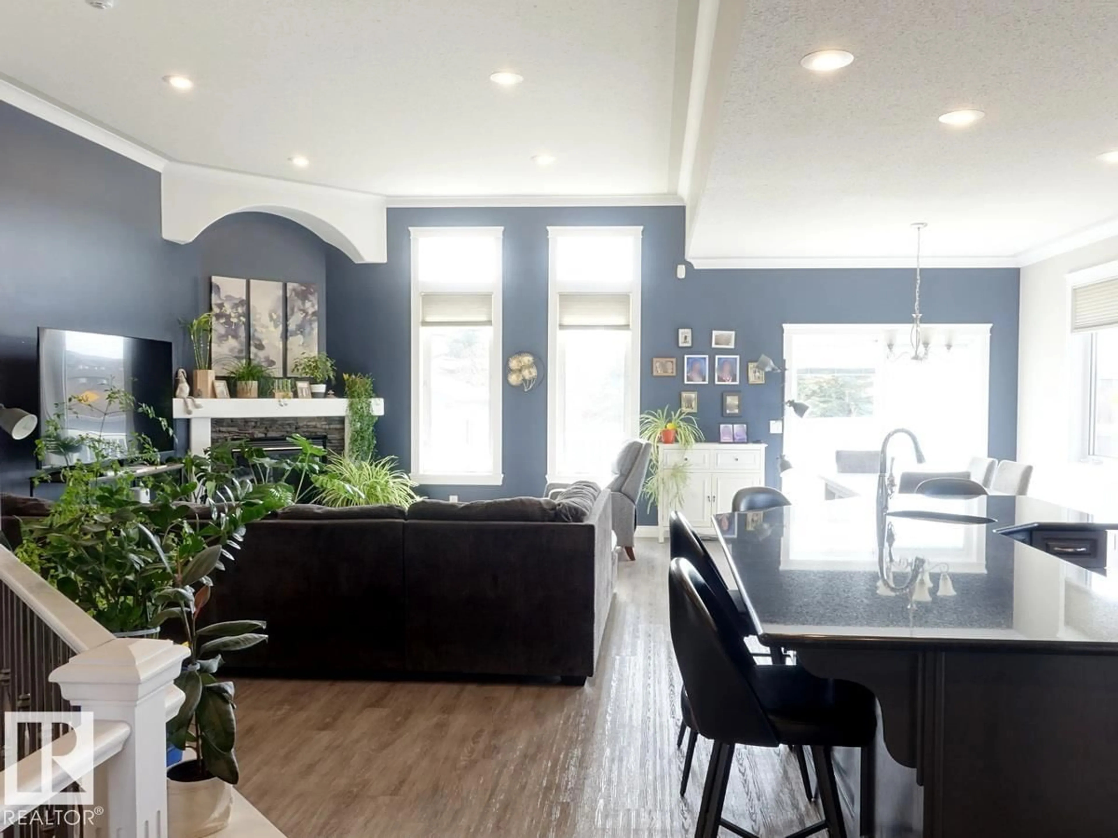 Open concept kitchen, unknown for 243 GREENFIELD WY, Fort Saskatchewan Alberta T8L0B3
