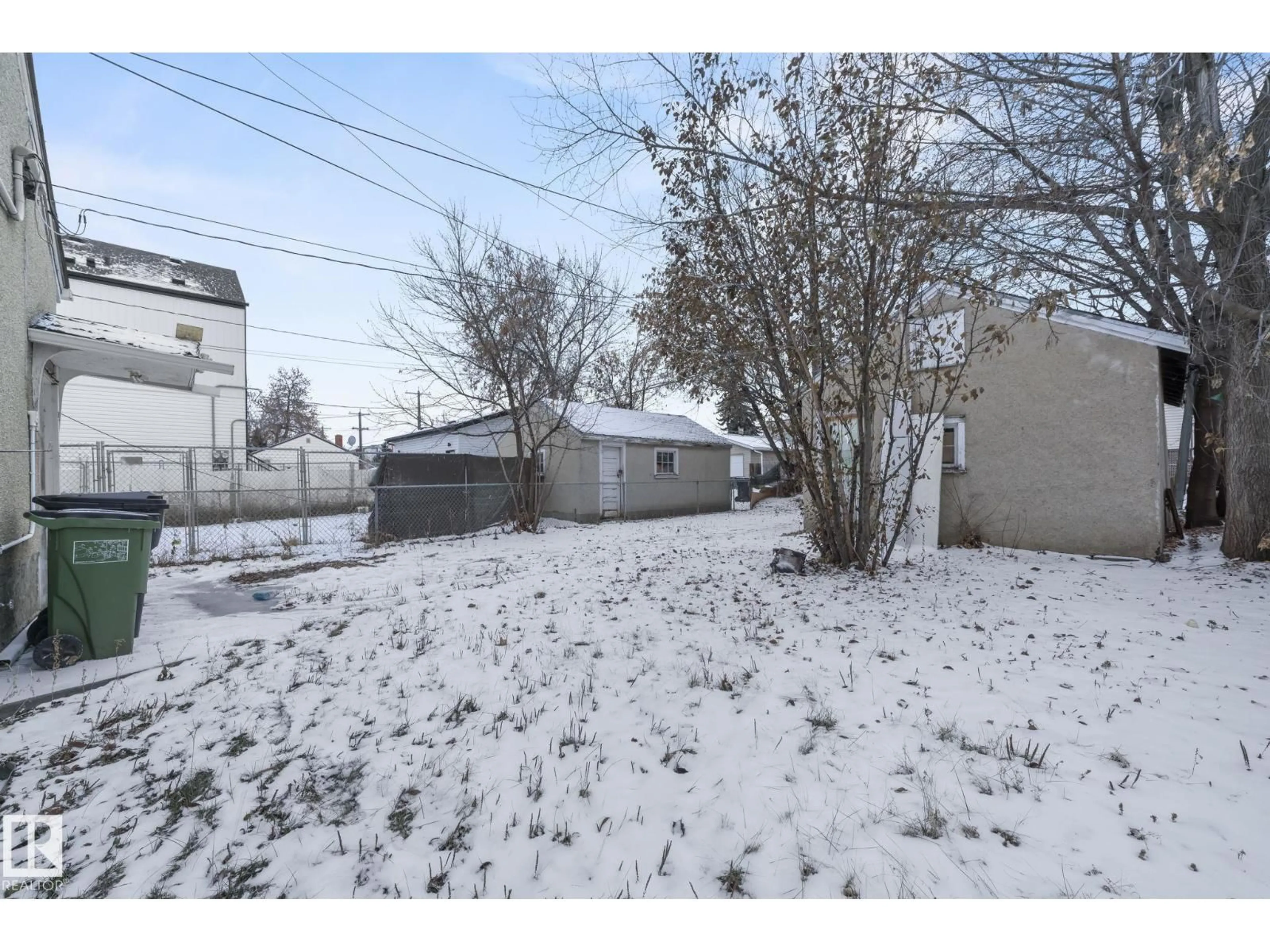 Shed for 11414 85 ST, Edmonton Alberta T5B3C9