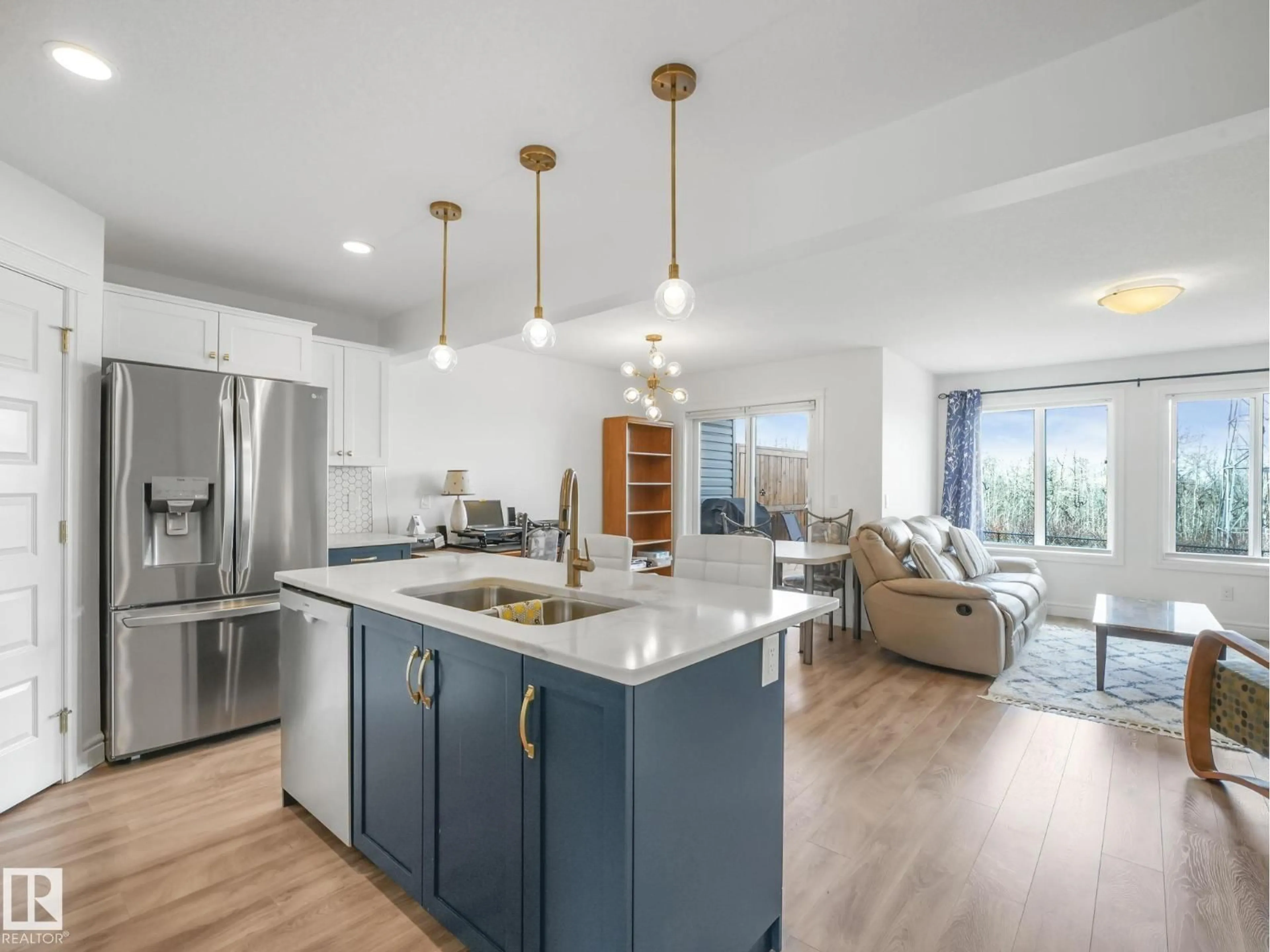 Open concept kitchen, unknown for 3843 ROBINS CR, Edmonton Alberta T5S0M7