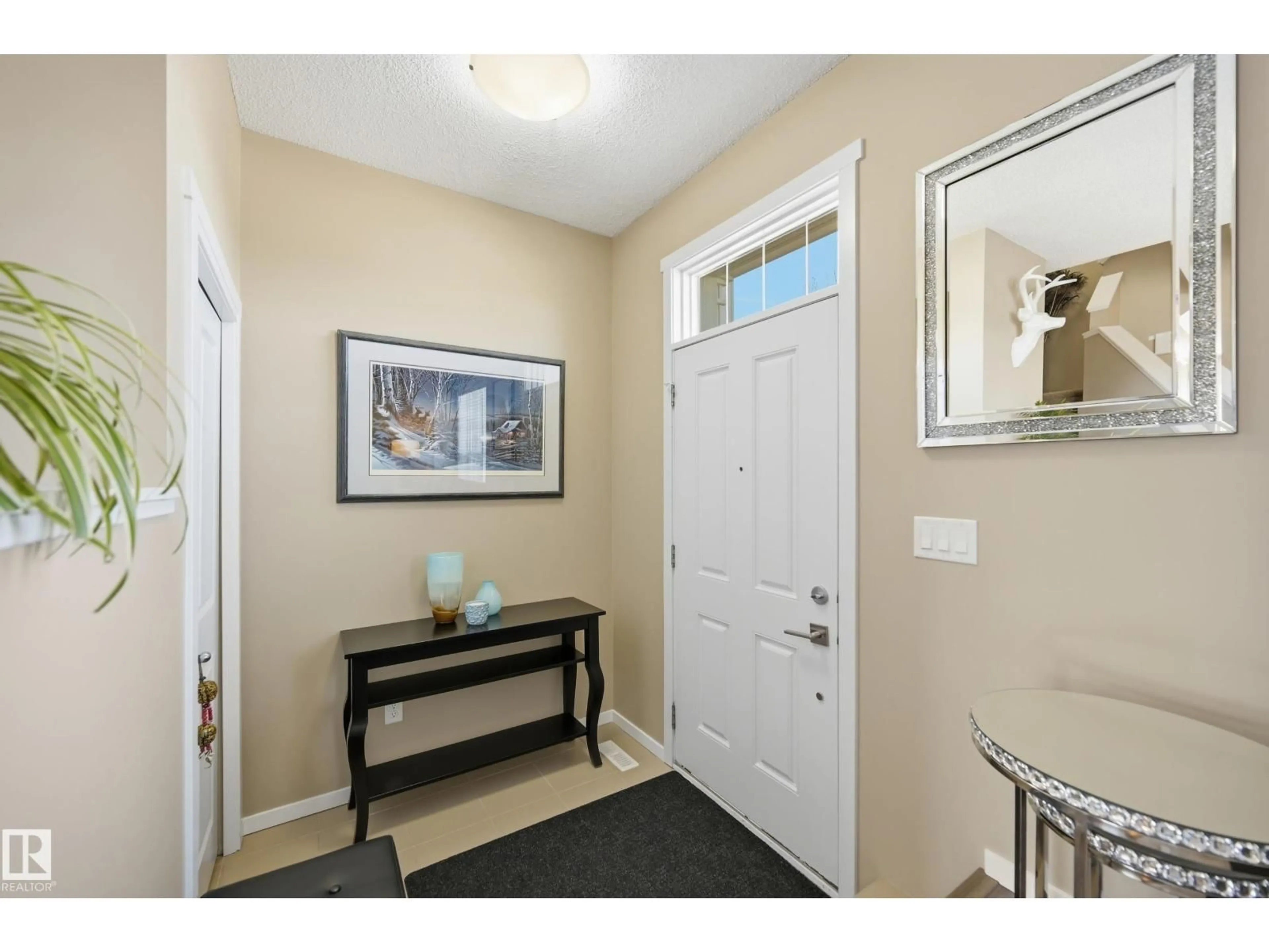 Indoor entryway for 481 SHEPPARD BV, Leduc Alberta T9E0T9