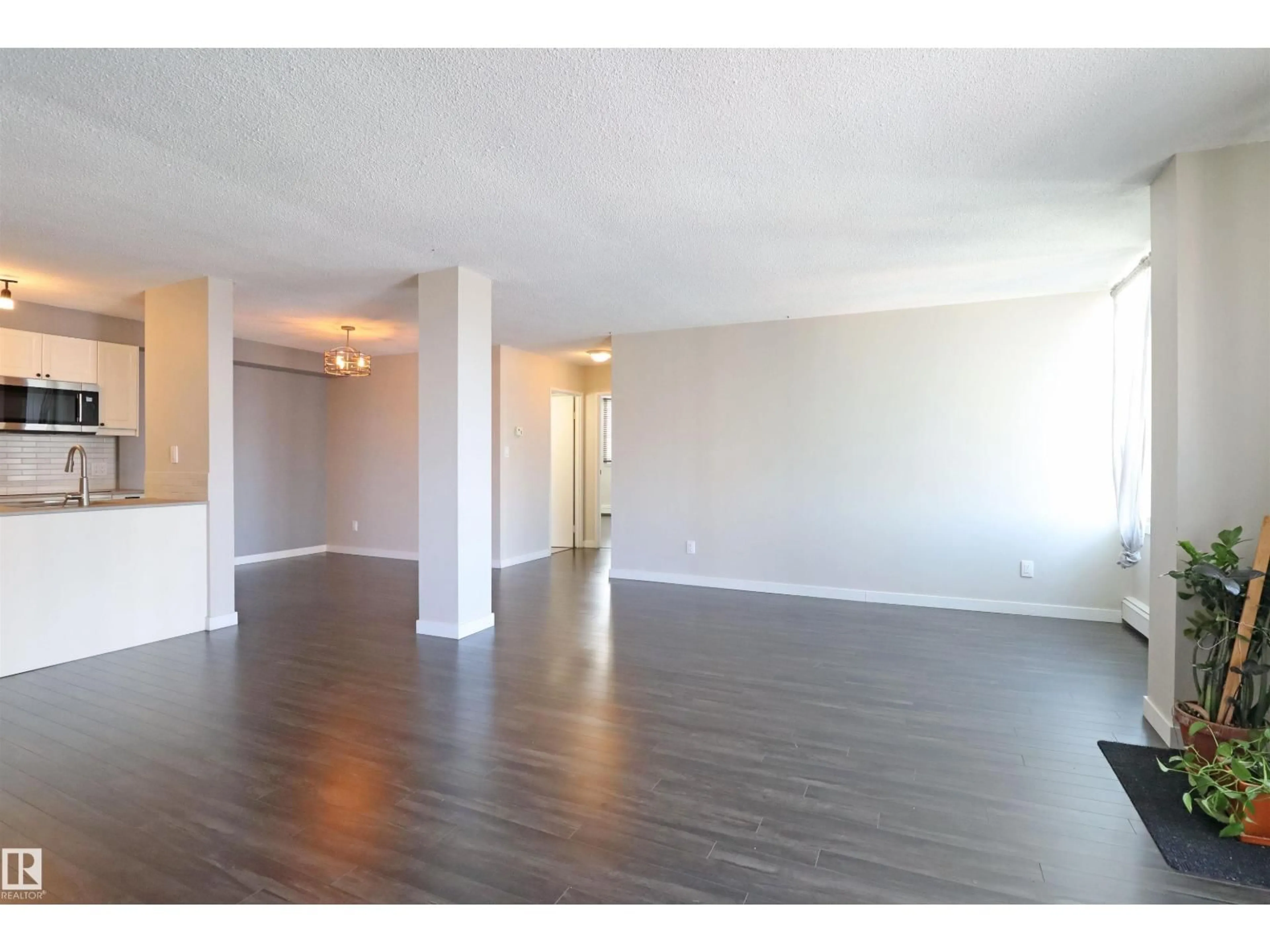 A pic of a room for 901 - 10160 116 ST, Edmonton Alberta T5K1V9