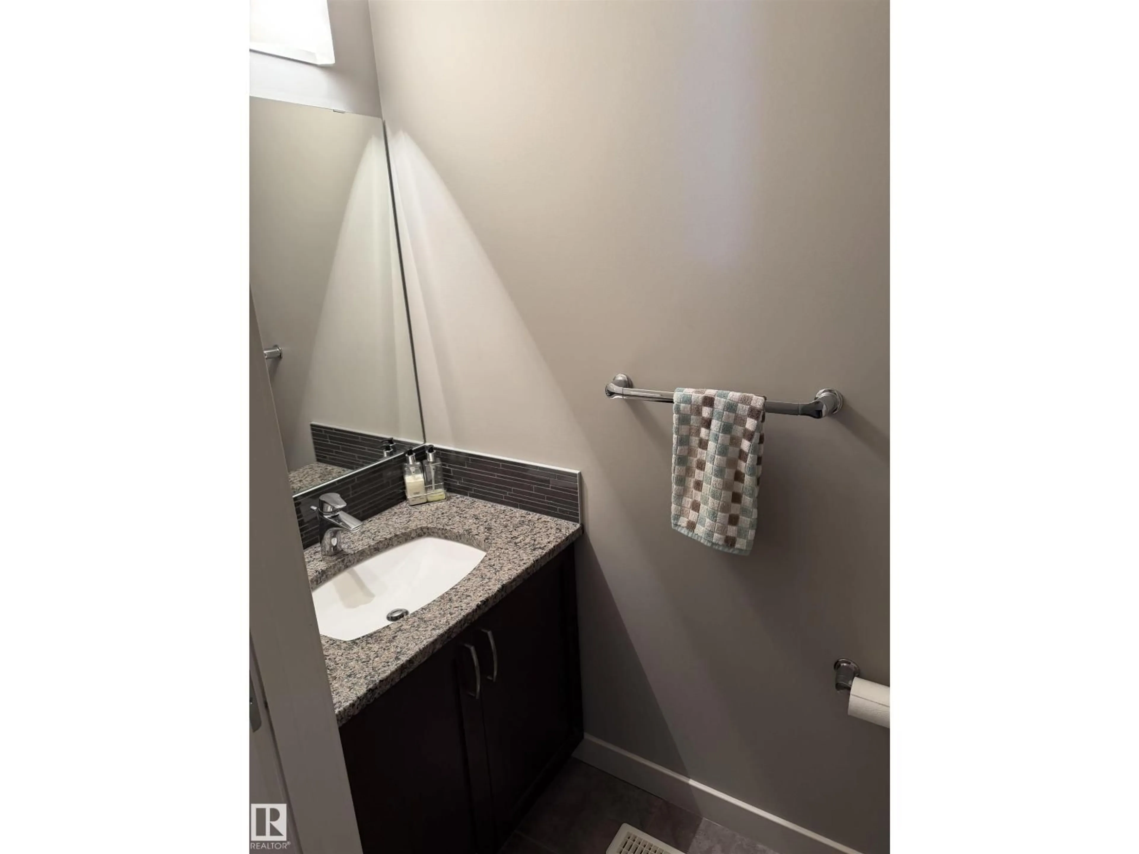 A pic of a room for 74 SUNTERRA WY, Sherwood Park Alberta T8H0T8