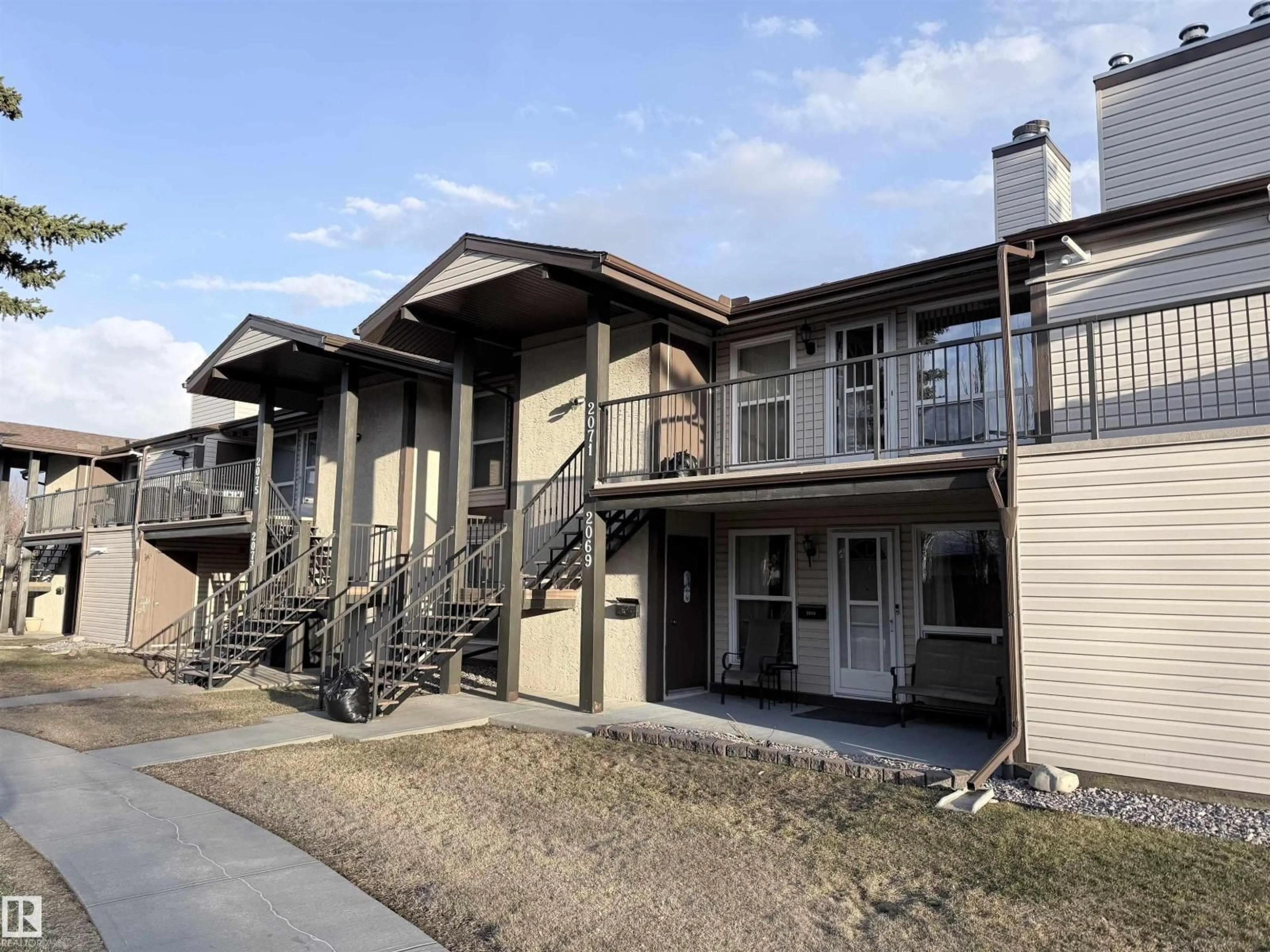 Unknown for 2071 SADDLEBACK RD, Edmonton Alberta T6J4T4