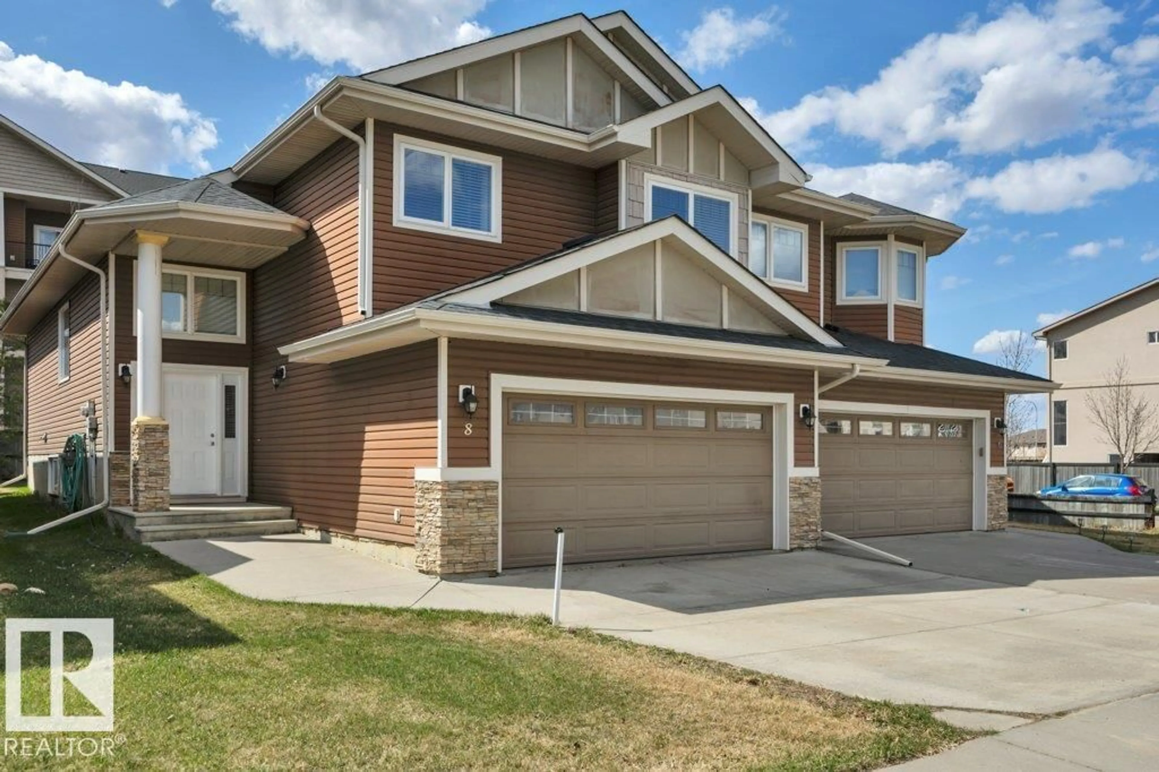 Home with vinyl exterior material, street for 8 KINGDOM PL, Leduc Alberta T9E0J2