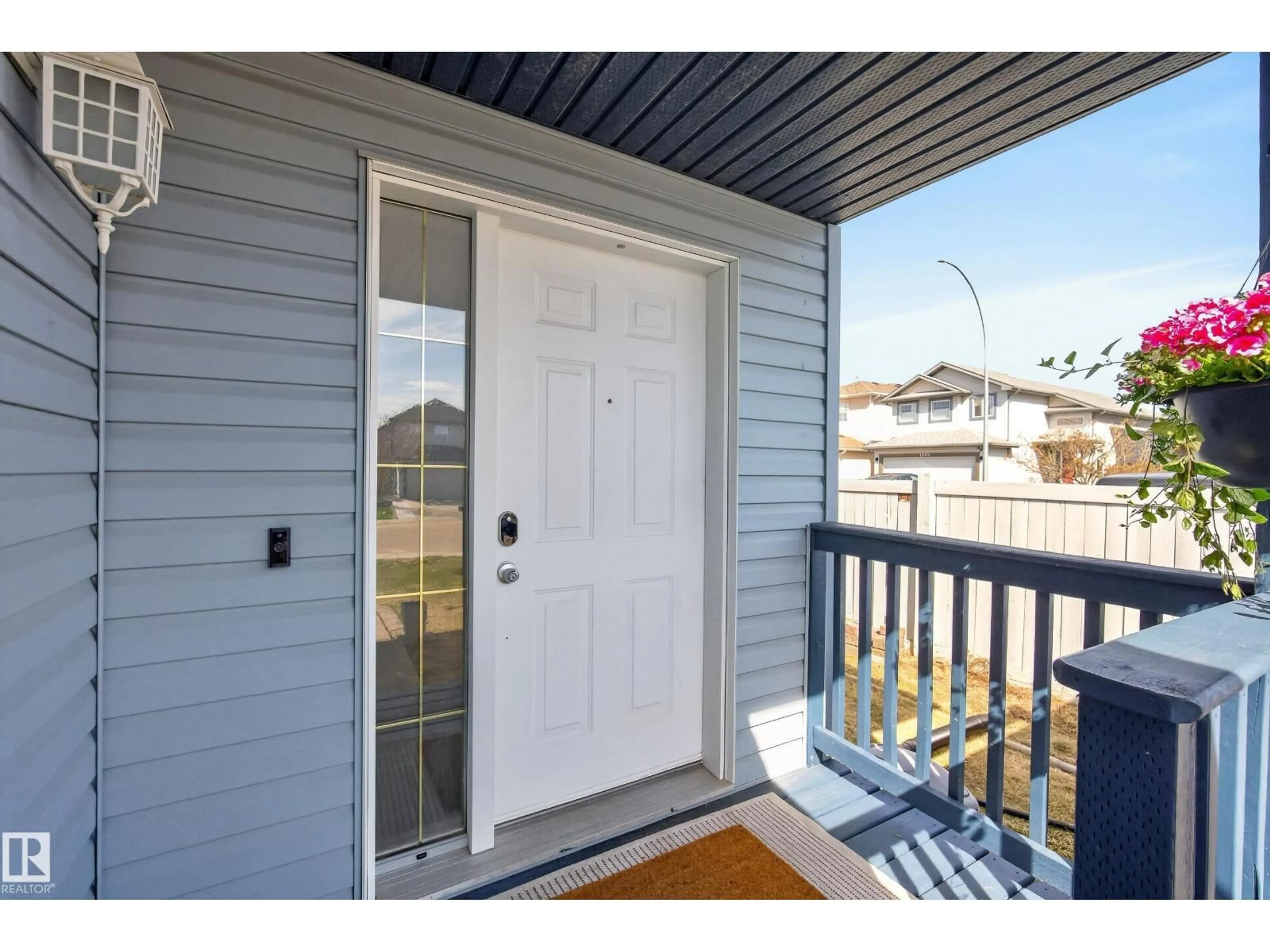 Indoor entryway for NW - 16230 131A ST, Edmonton Alberta T6V1X5