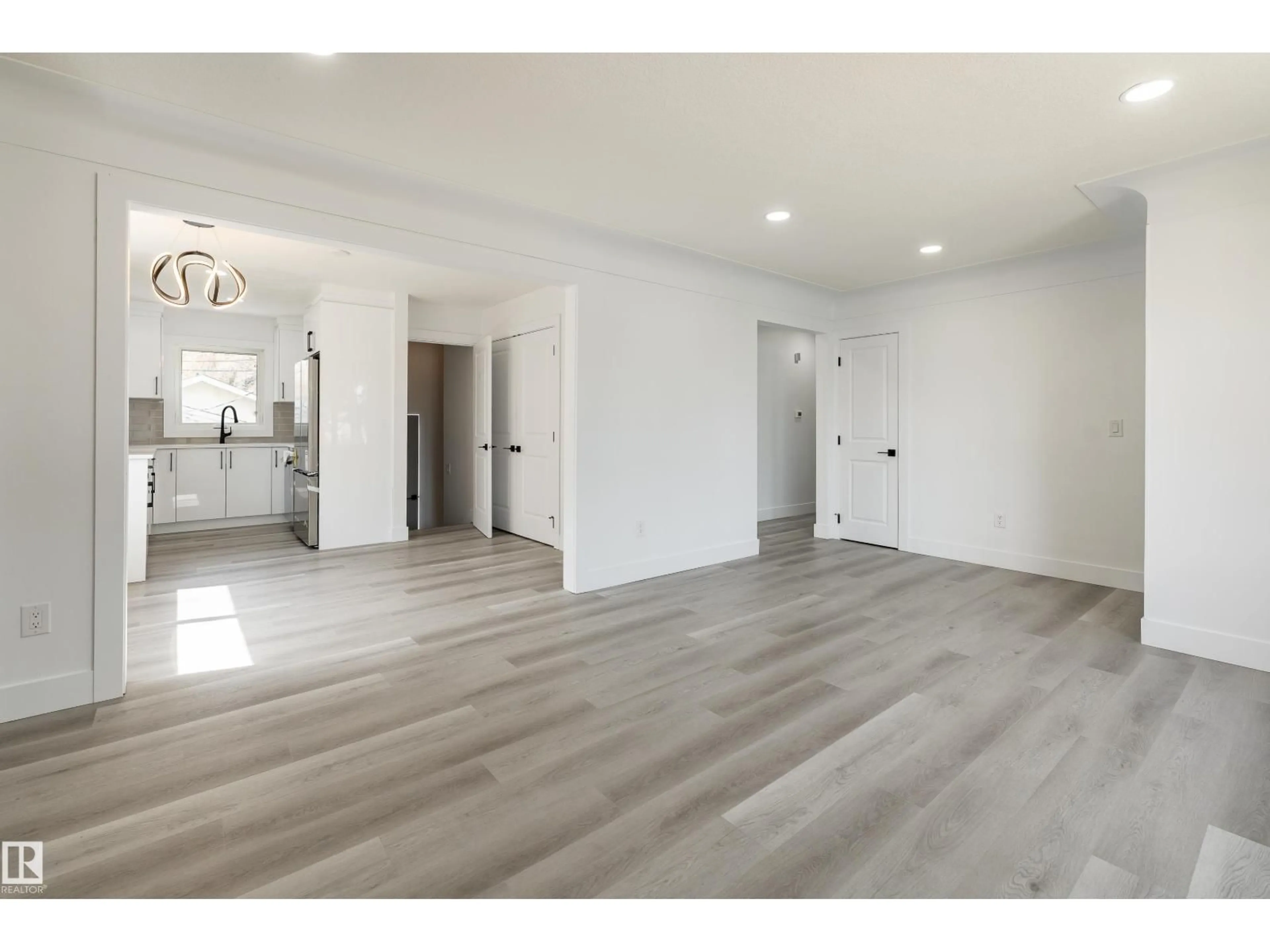 A pic of a room for 11844 ST ALBERT TR, Edmonton Alberta T5L4G4