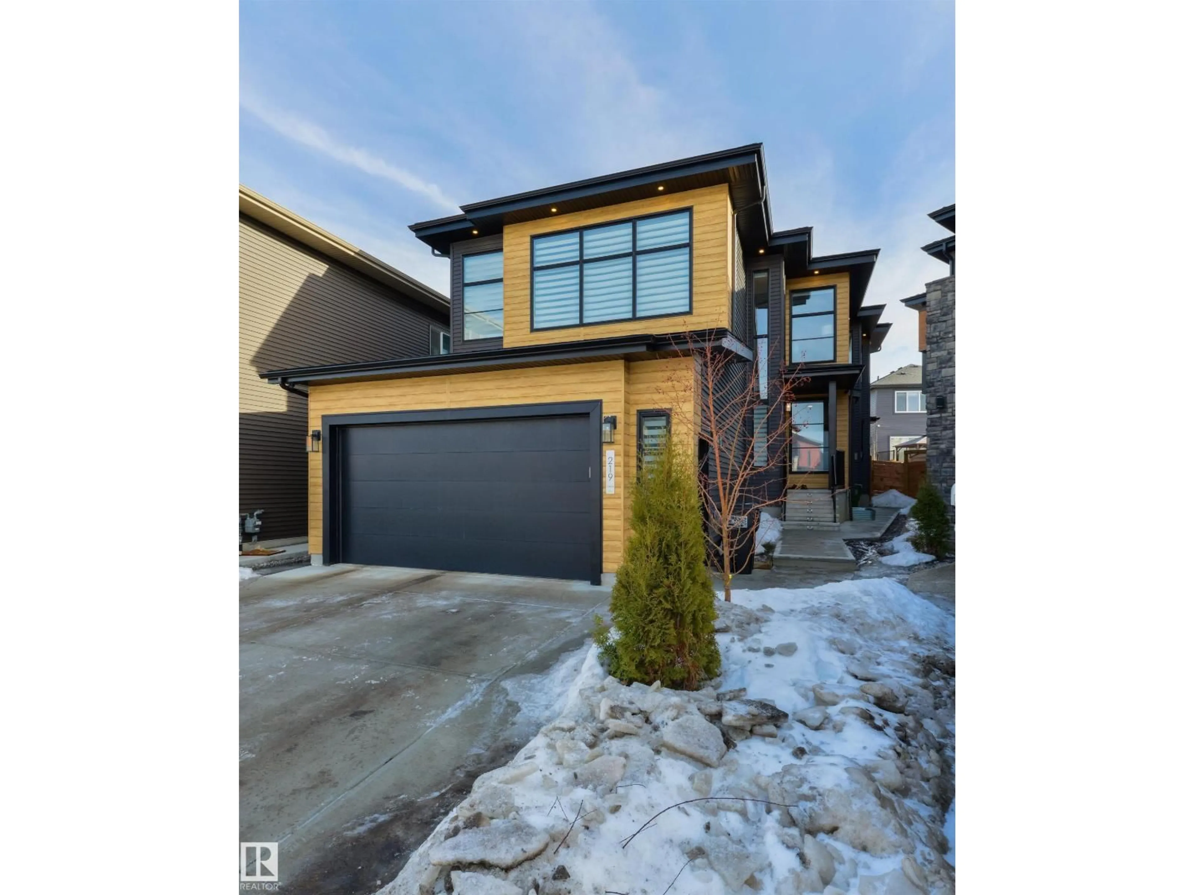 Unknown for 219 37 ST, Edmonton Alberta T6X2W4