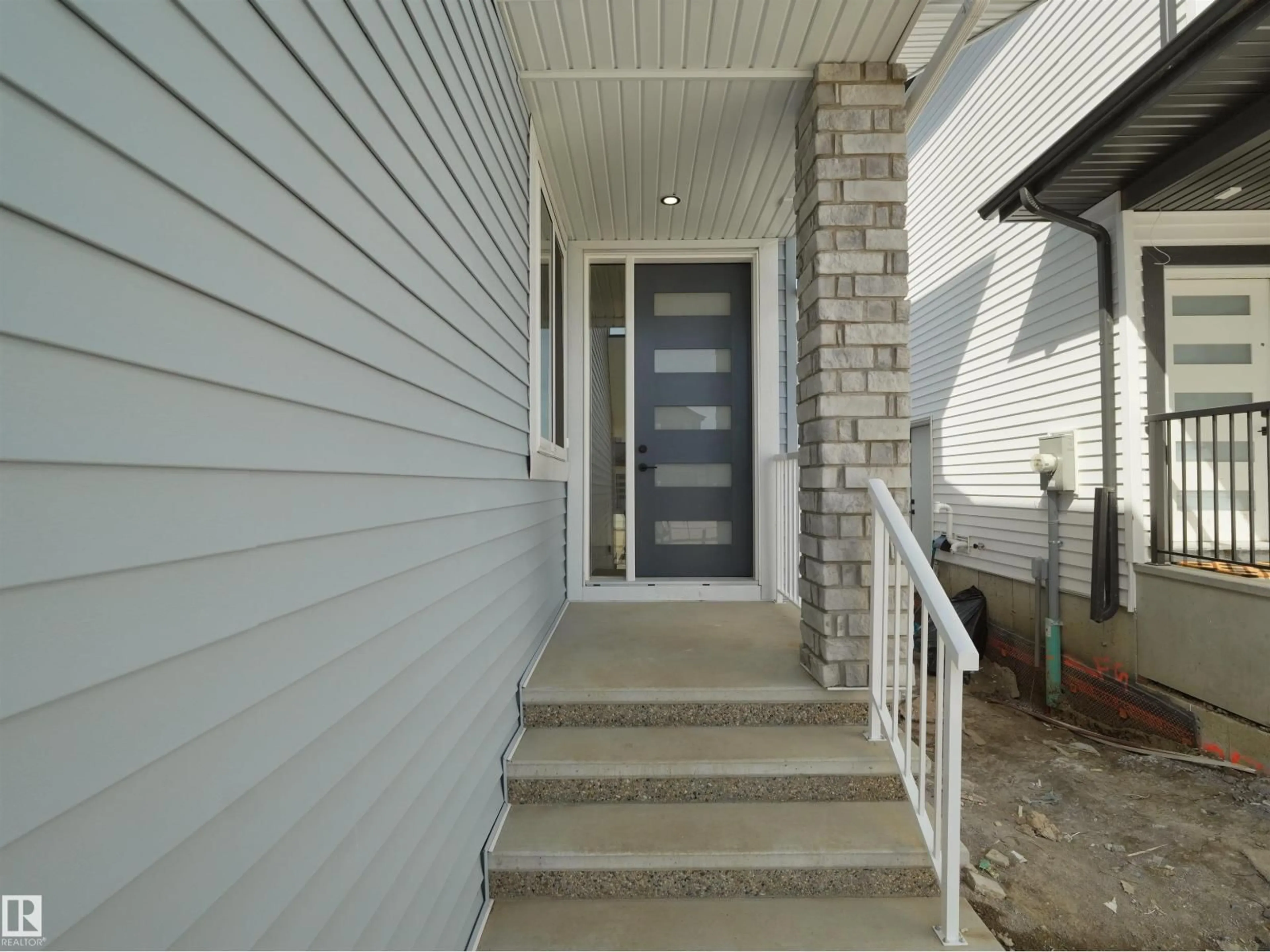 Indoor entryway for 3520 45 AV, Beaumont Alberta T4X3G9