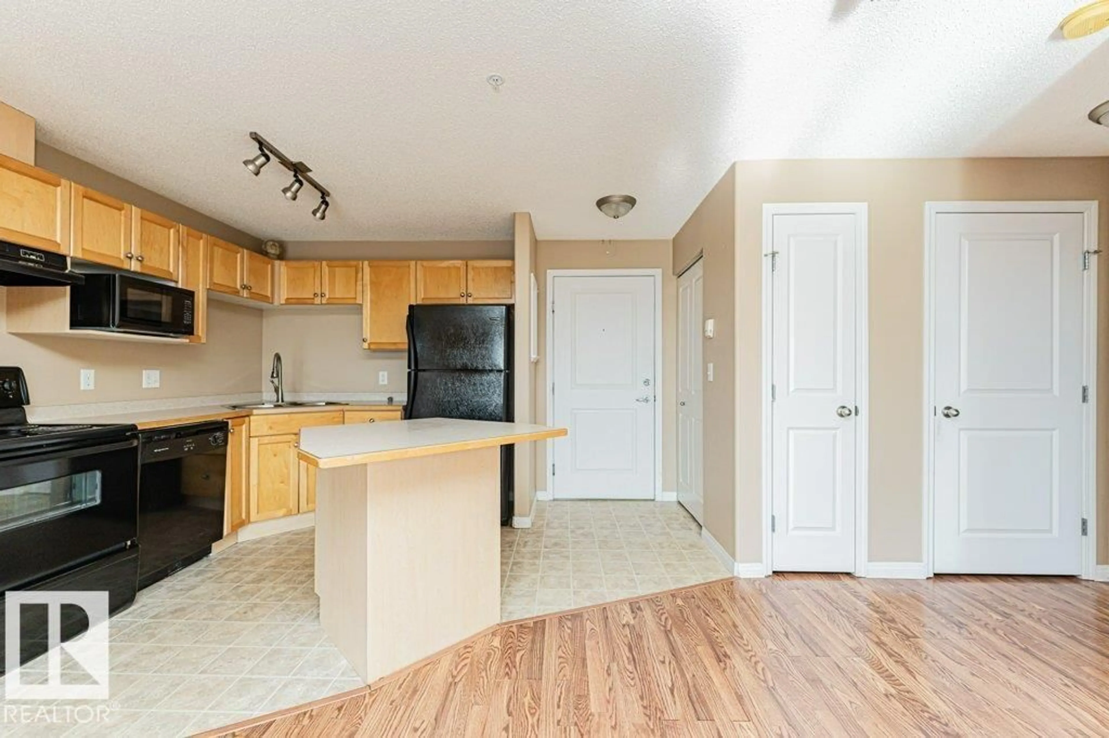 Standard kitchen, wood/laminate floor for 245 - 316 EDWARDS DR, Edmonton Alberta T6X1J9