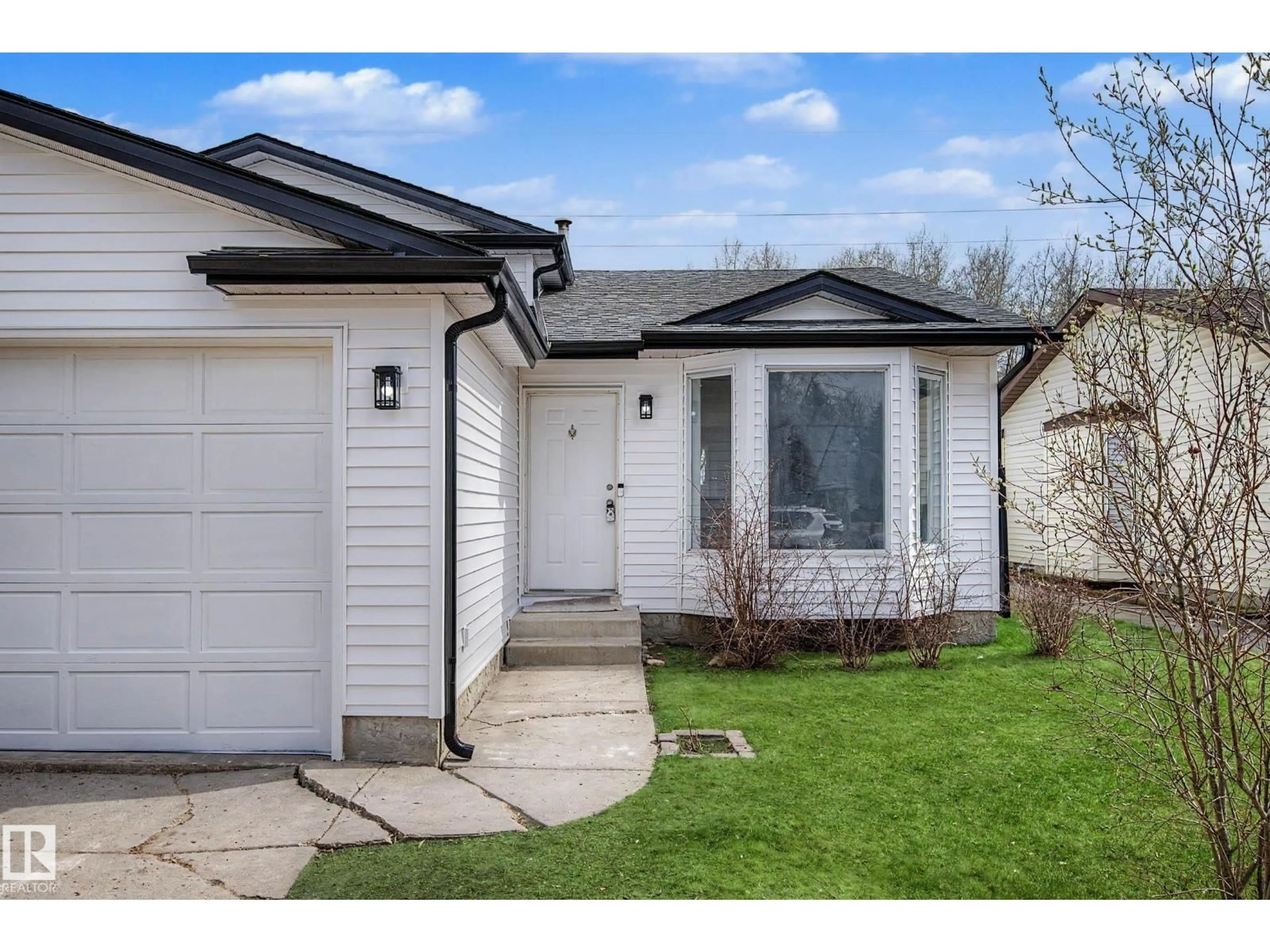 Home with vinyl exterior material, street for 67a ARBOR CR, St. Albert Alberta T8N2T8