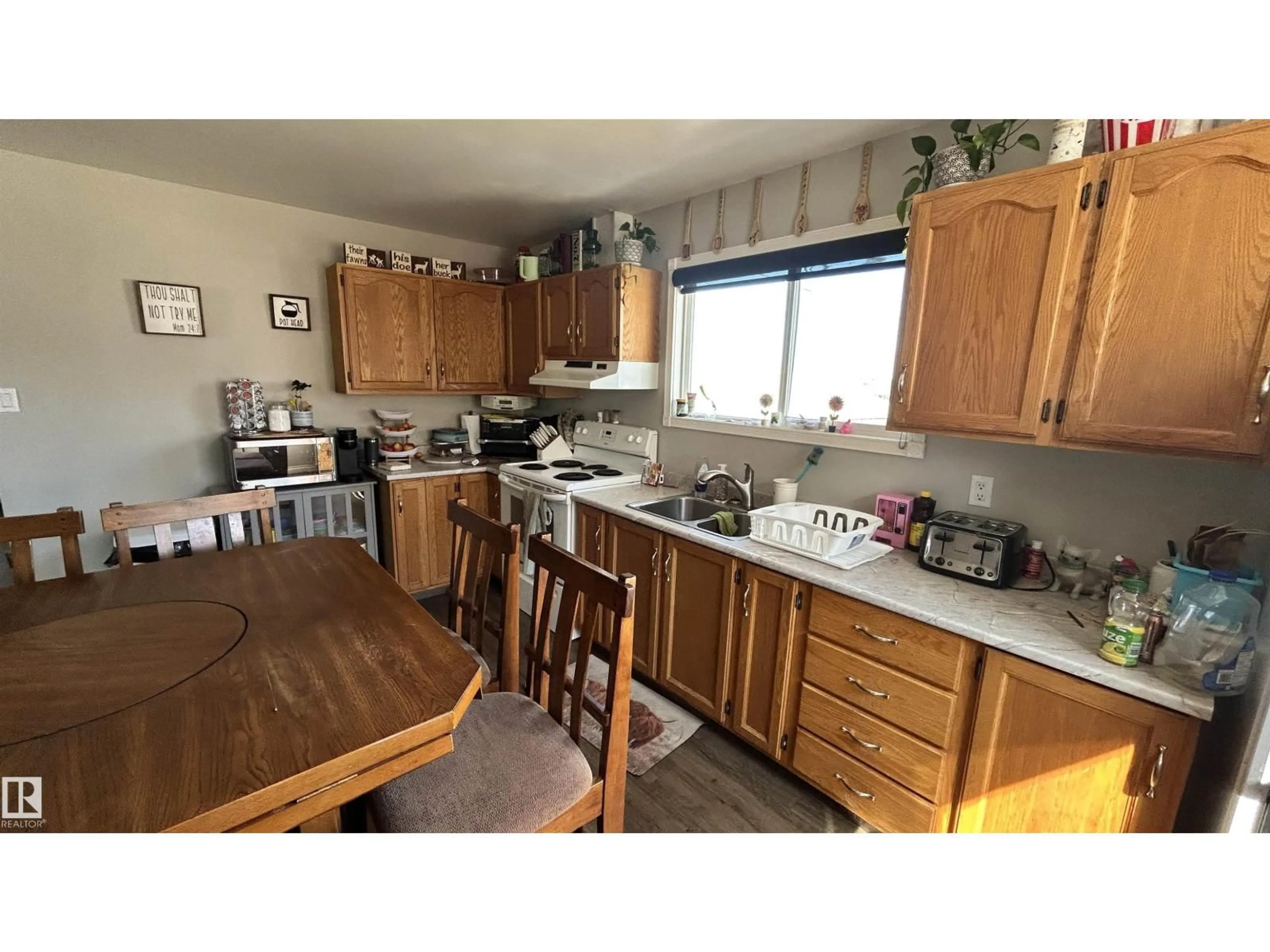 Standard kitchen, unknown for 5411 51 AV, Bonnyville Town Alberta T9N1Z9